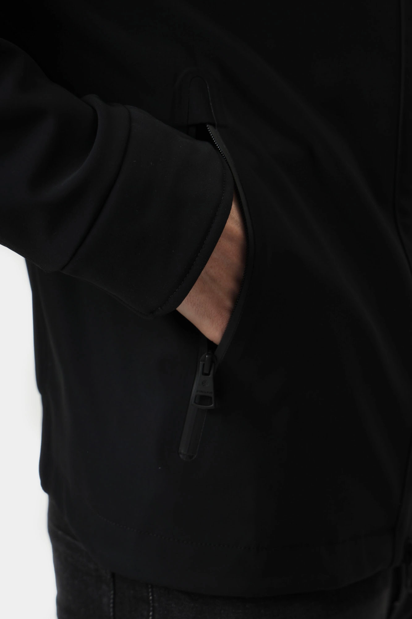 30045082_10018403 Ветровка Strellson Черный