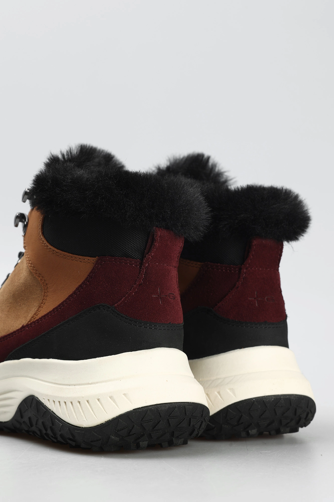 D36VNC02232C Кроссовки Geox Коричневый