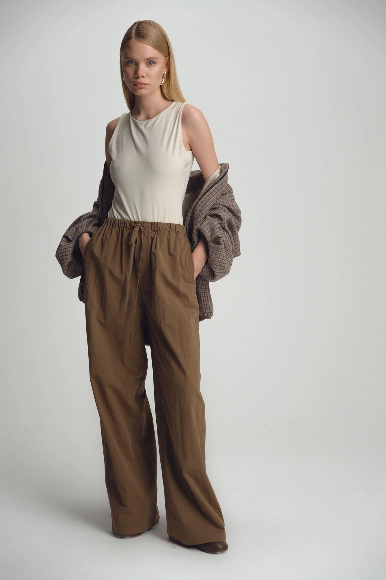 W-250-VA-A24672 брюки широкие the hills 