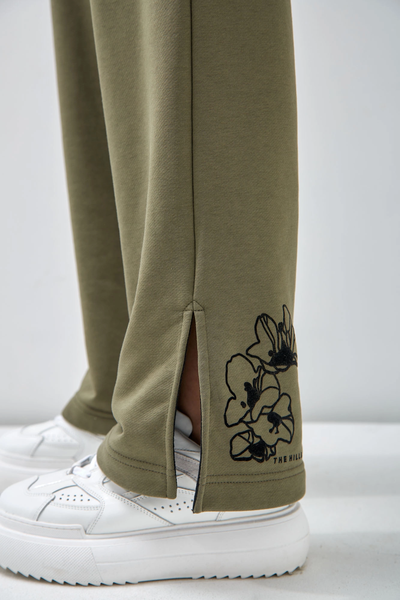 W-241-P-20-0066 брюки спортивные the hills 