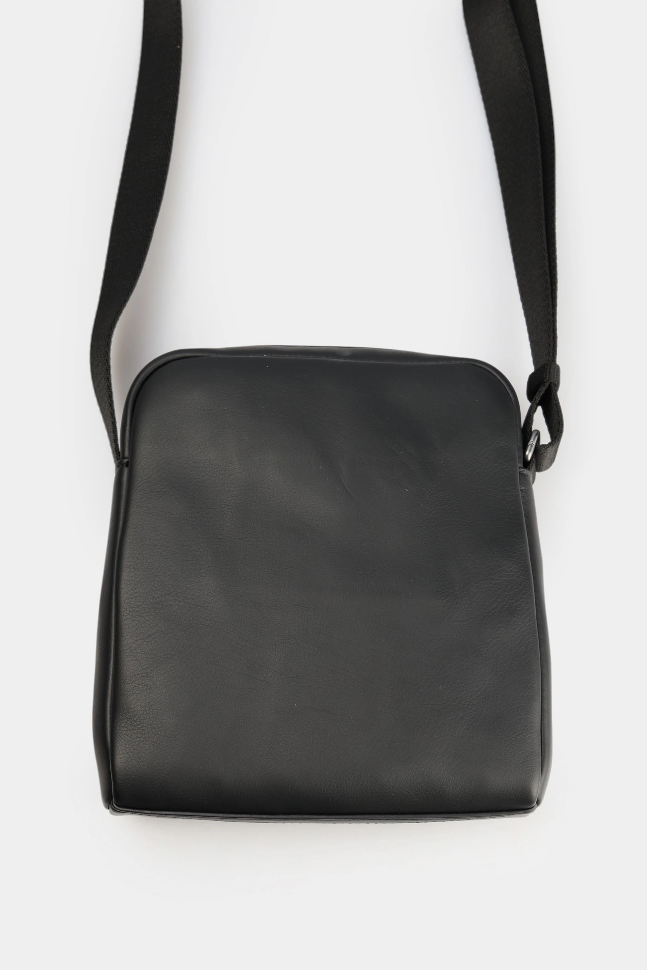 LV04D3248G Сумка Calvin Klein Jeans Черный