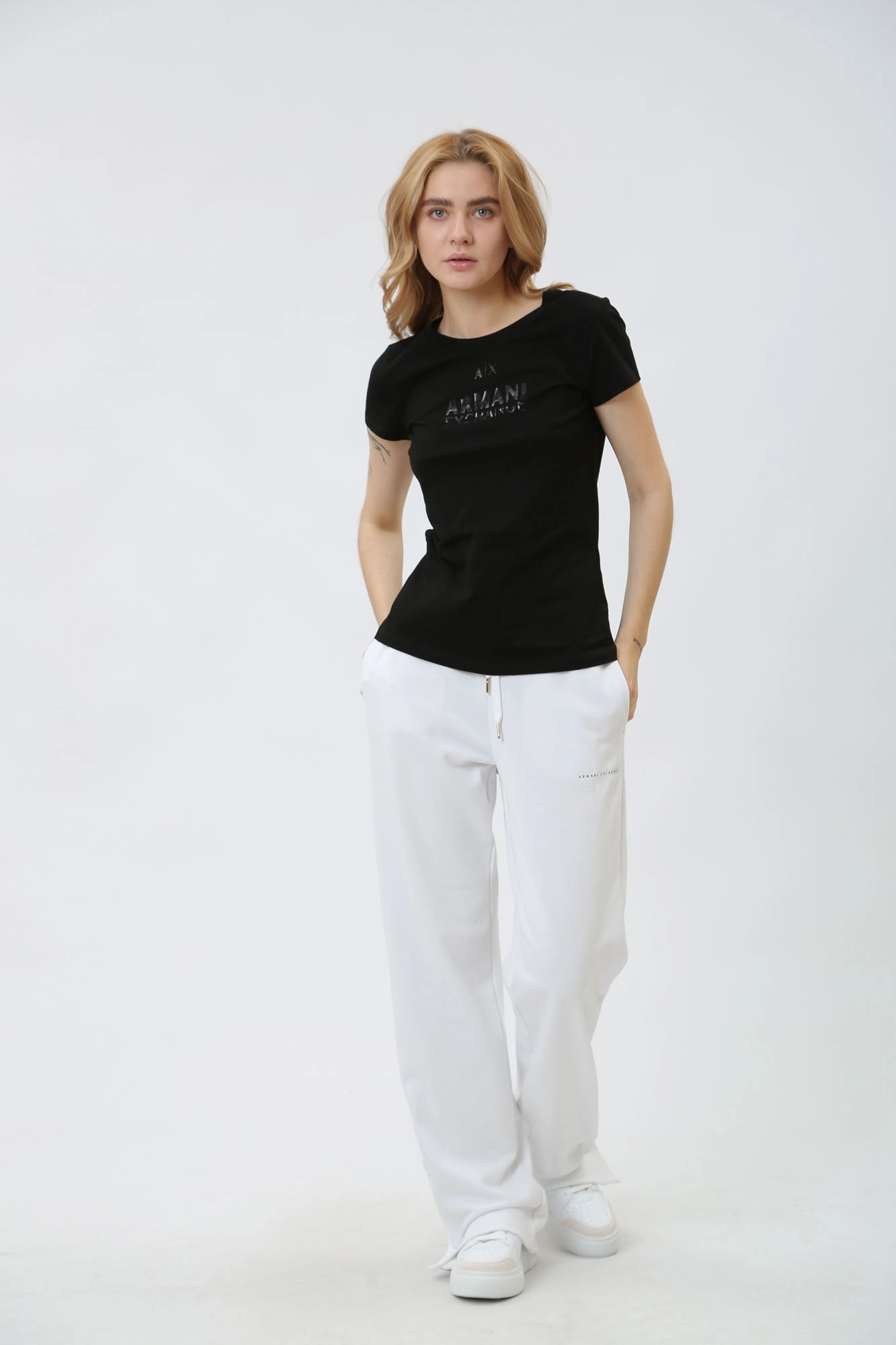 3DYP81_YJFMZ брюки спортивные armani exchange 