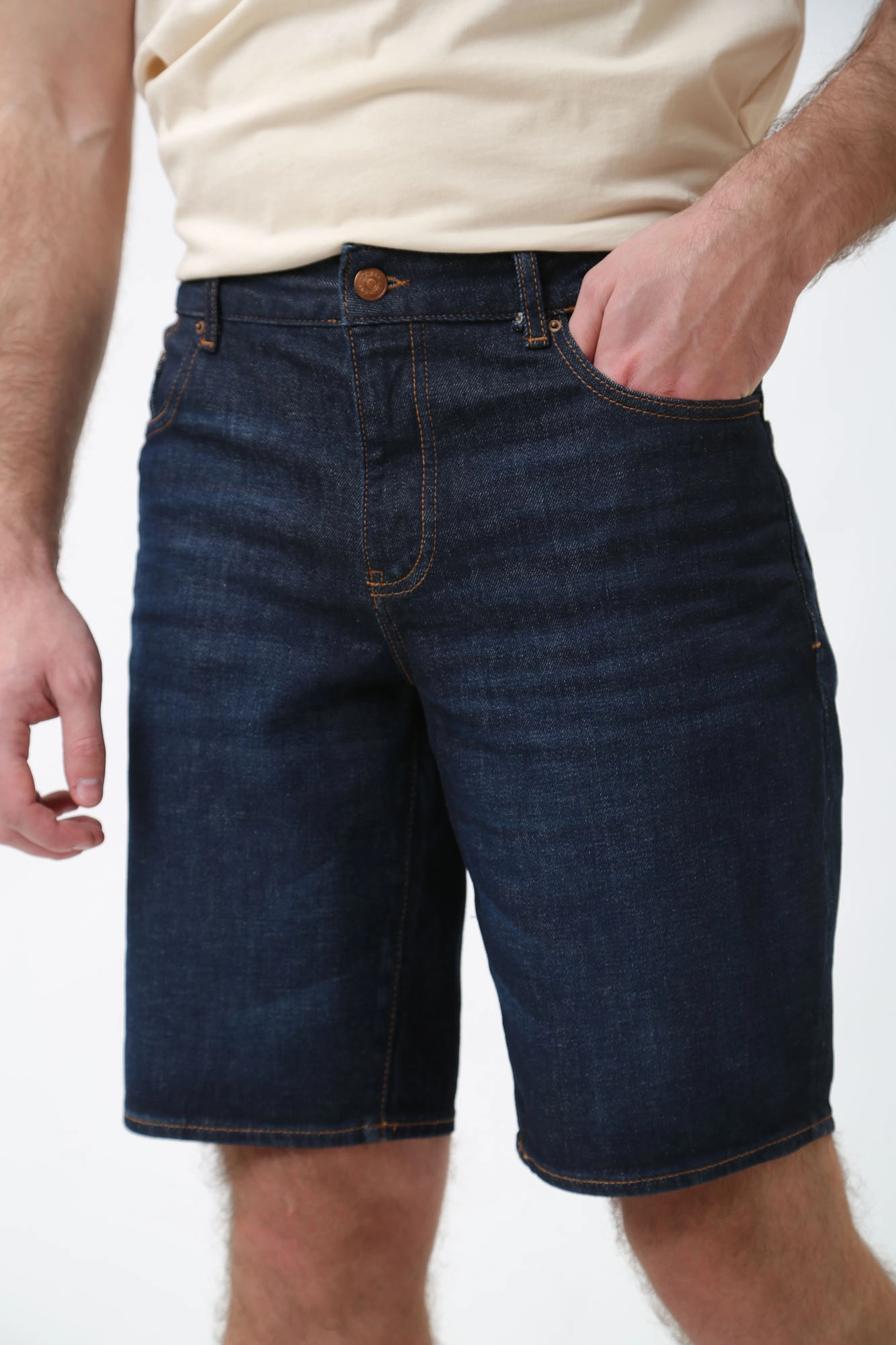 3DZJ65_Z3Y6Z Шорты джинсовые Armani Exchange Синий