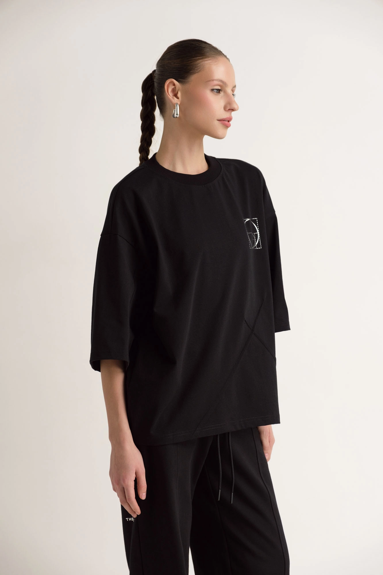 W-242-P-22-0032 футболка the hills