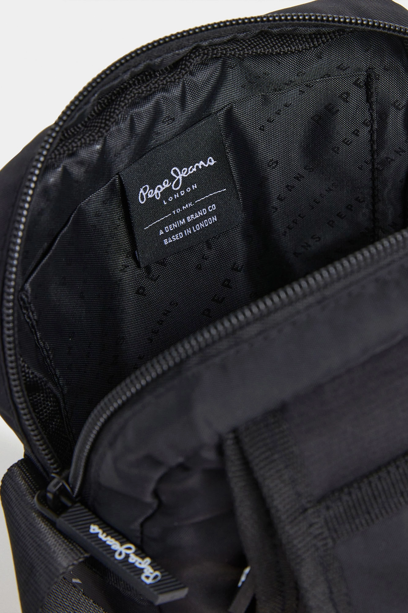 PM030879 Сумка Pepe Jeans Черный