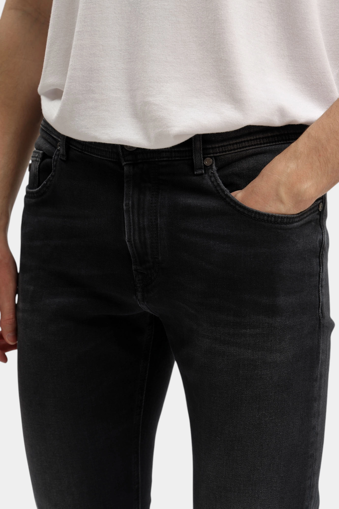 500890_265501 Джинсы Karl Lagerfeld Серый