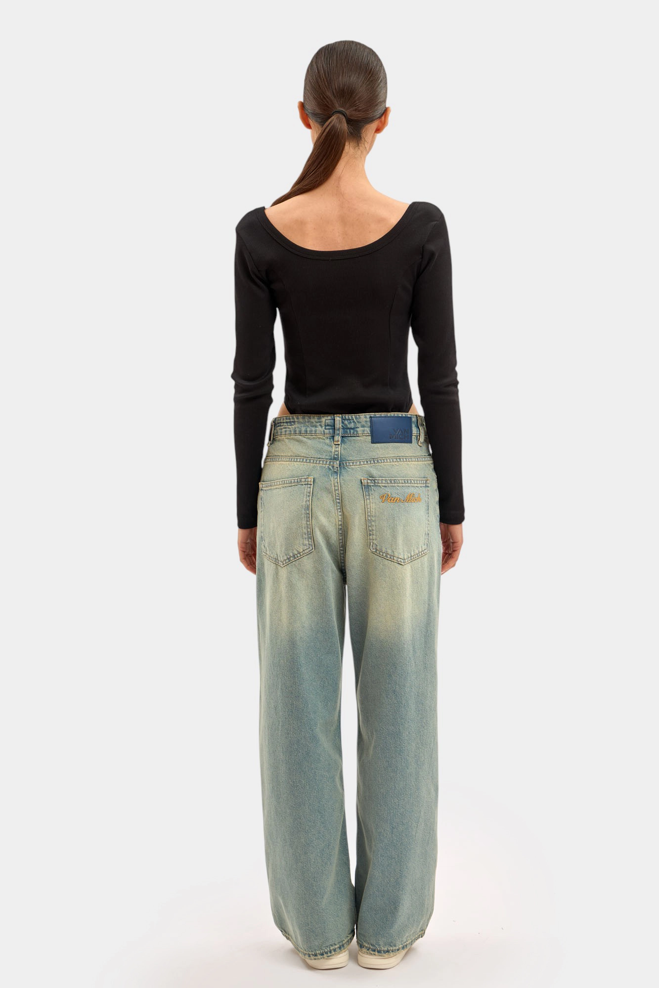 VW-FAT-20-525 боди van mich 