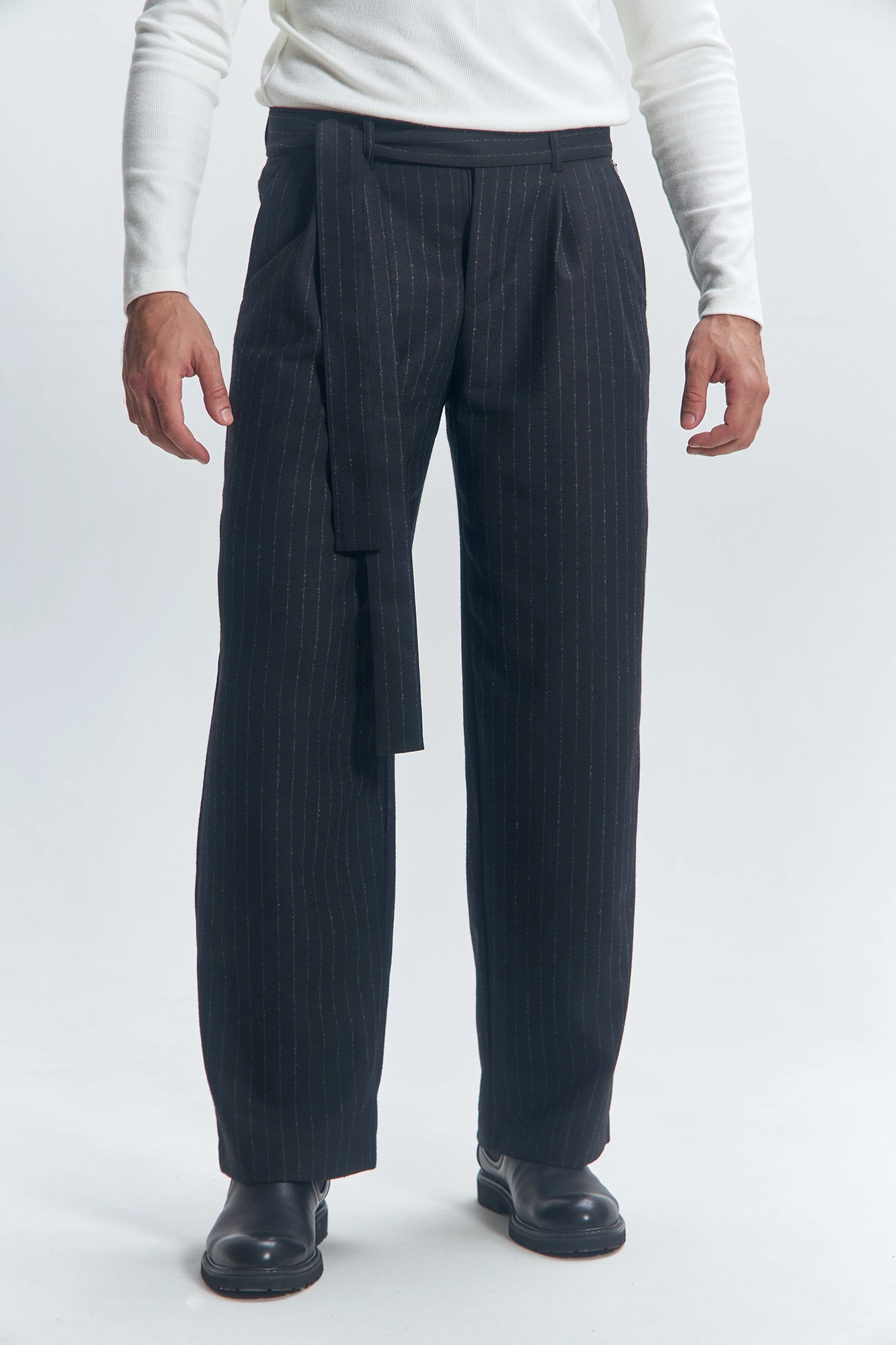 M-232-TH-56-0180 Брюки The Hills Черный