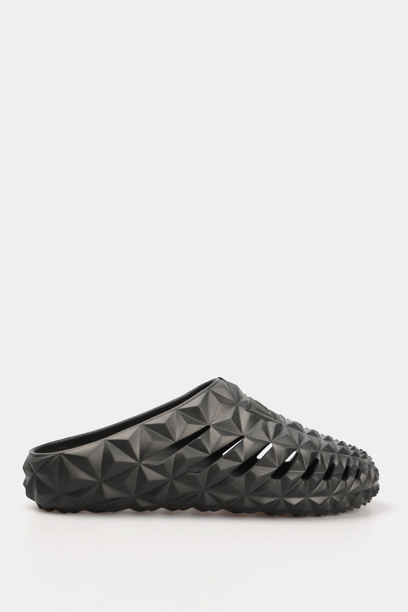 XBR001_XK385 Шлепанцы EA7 Черный