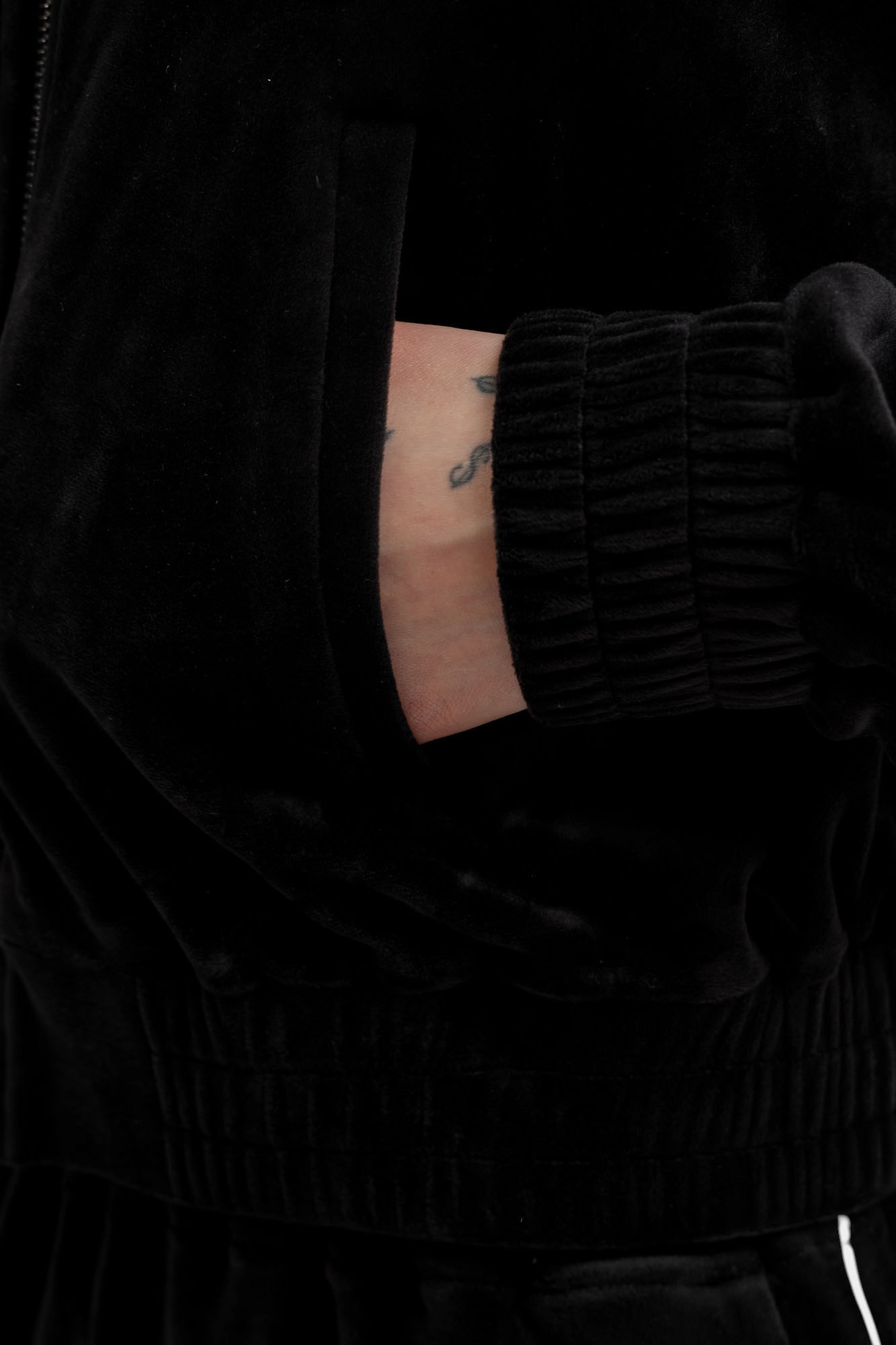 B1W20029 толстовка karl lagerfeld 