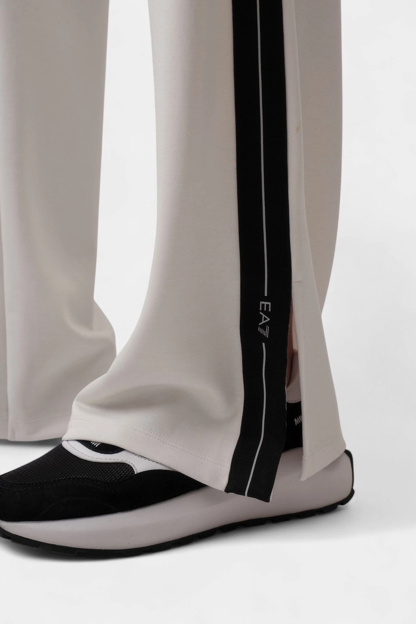 7W000174_AF12643 брюки ea7 