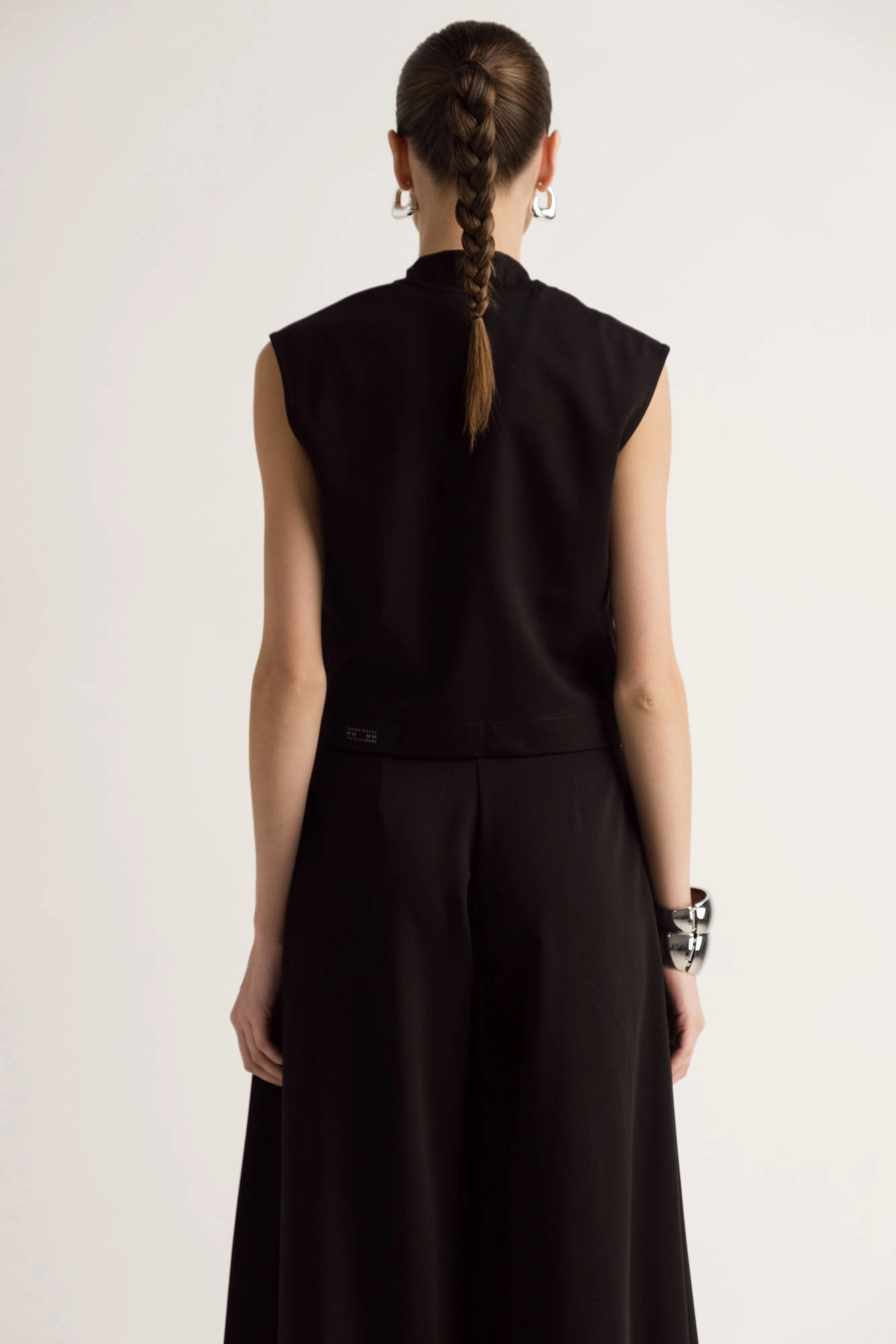 W-242-TH-56-0093 жилет the hills 