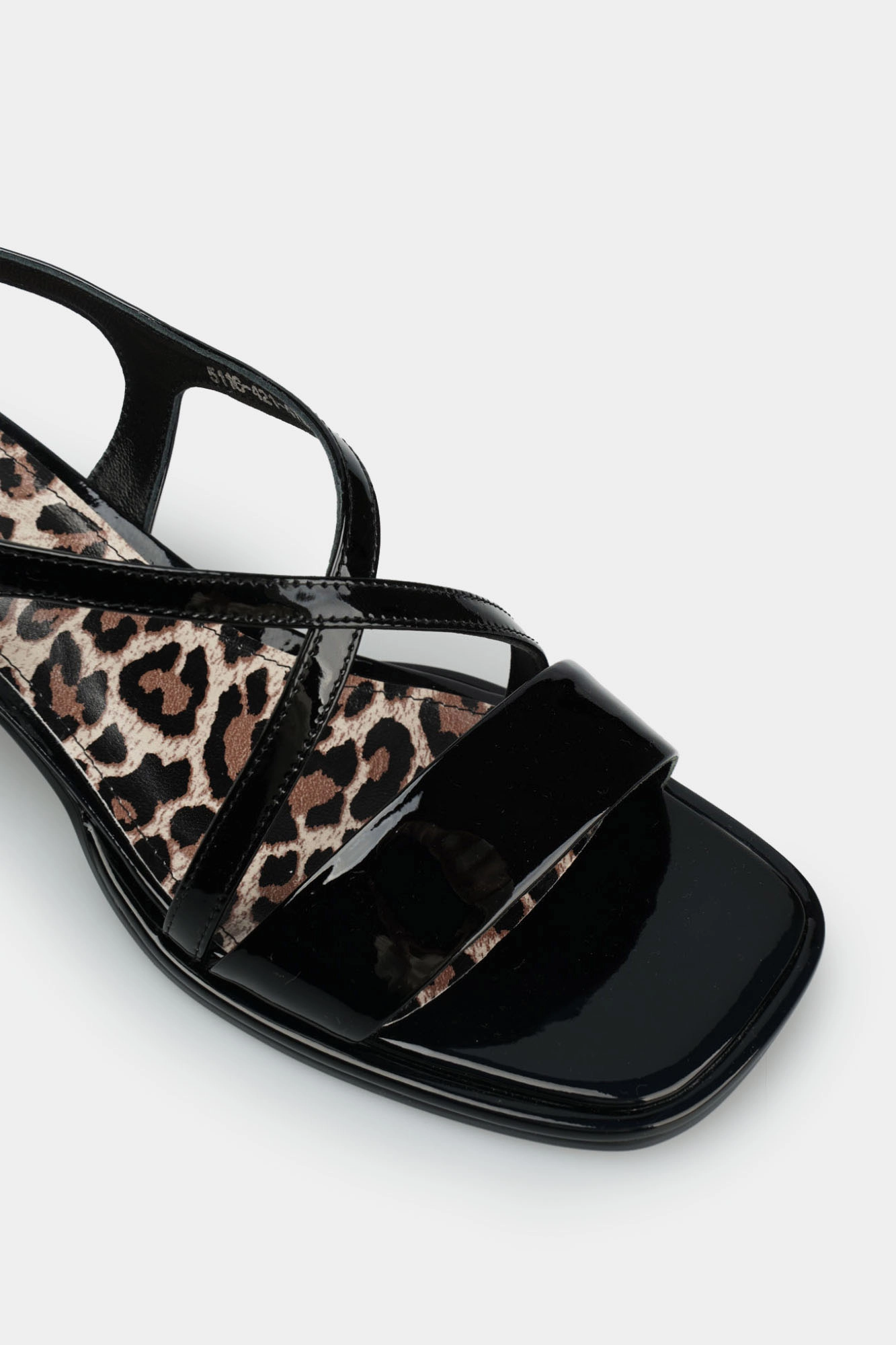 5116-421-47 Босоножки Marc Cony Черный