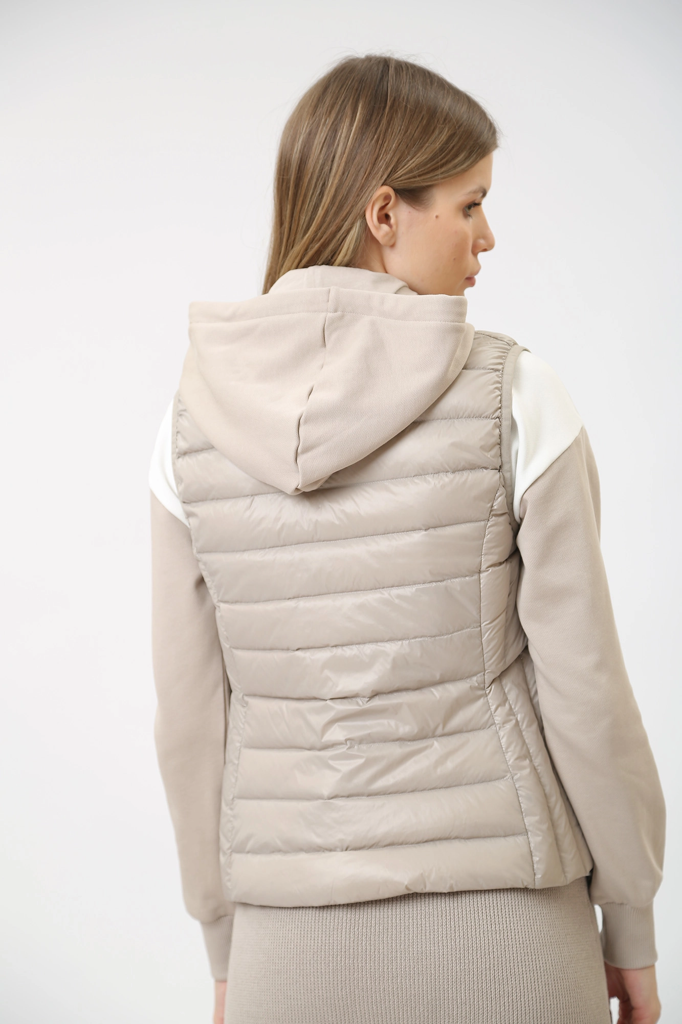 8NYQ01_YNM4Z жилет пуховый armani exchange 