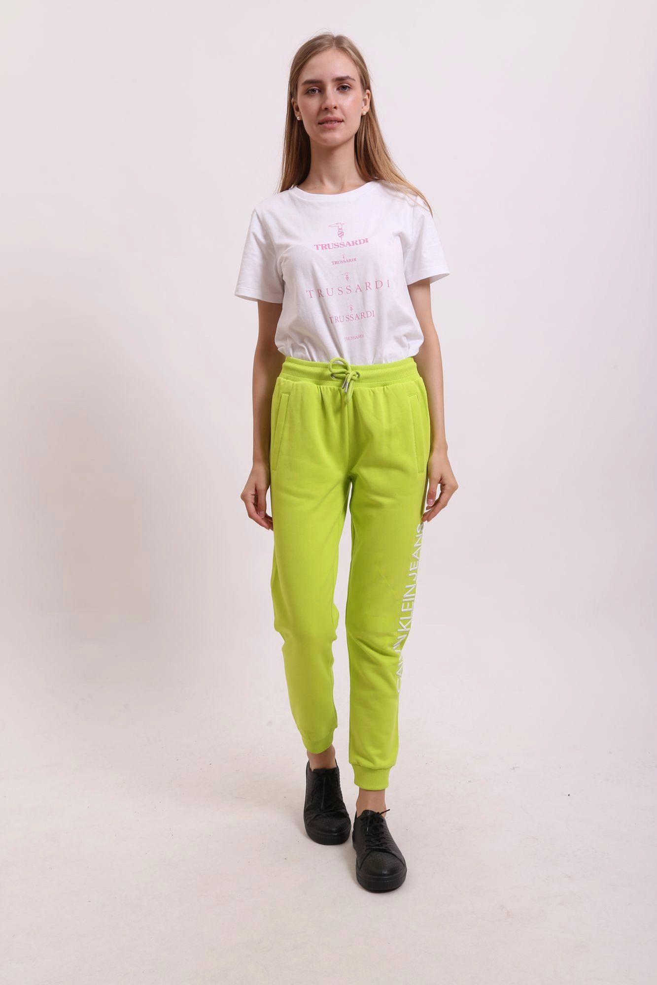 J20J216582 брюки спортивные calvin klein jeans