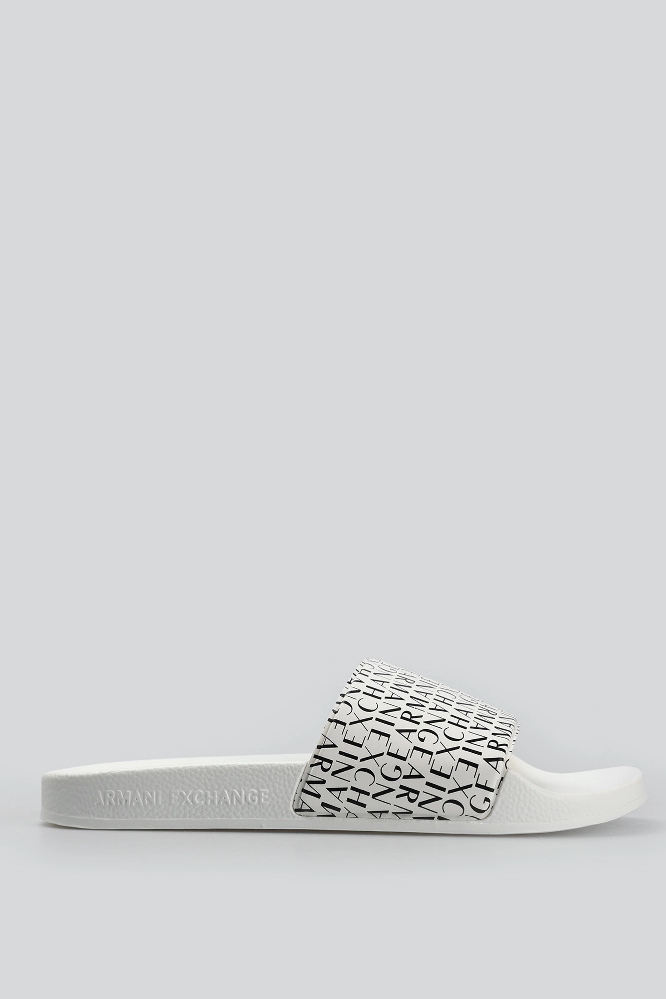 XUP004_XV679 Шлепанцы Armani Exchange Белый