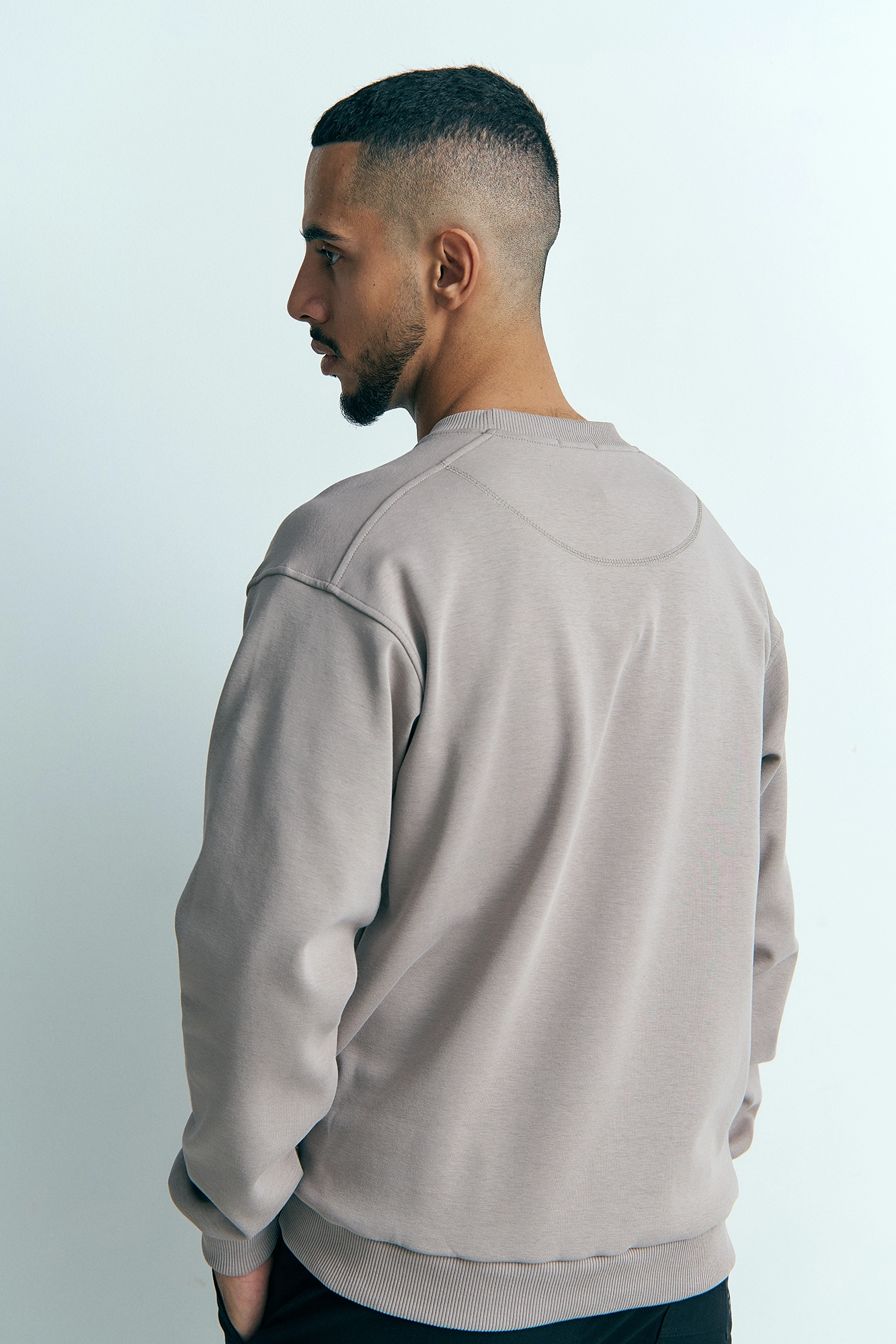 M-232-М-21-0174 Свитшот The Hills Бежевый