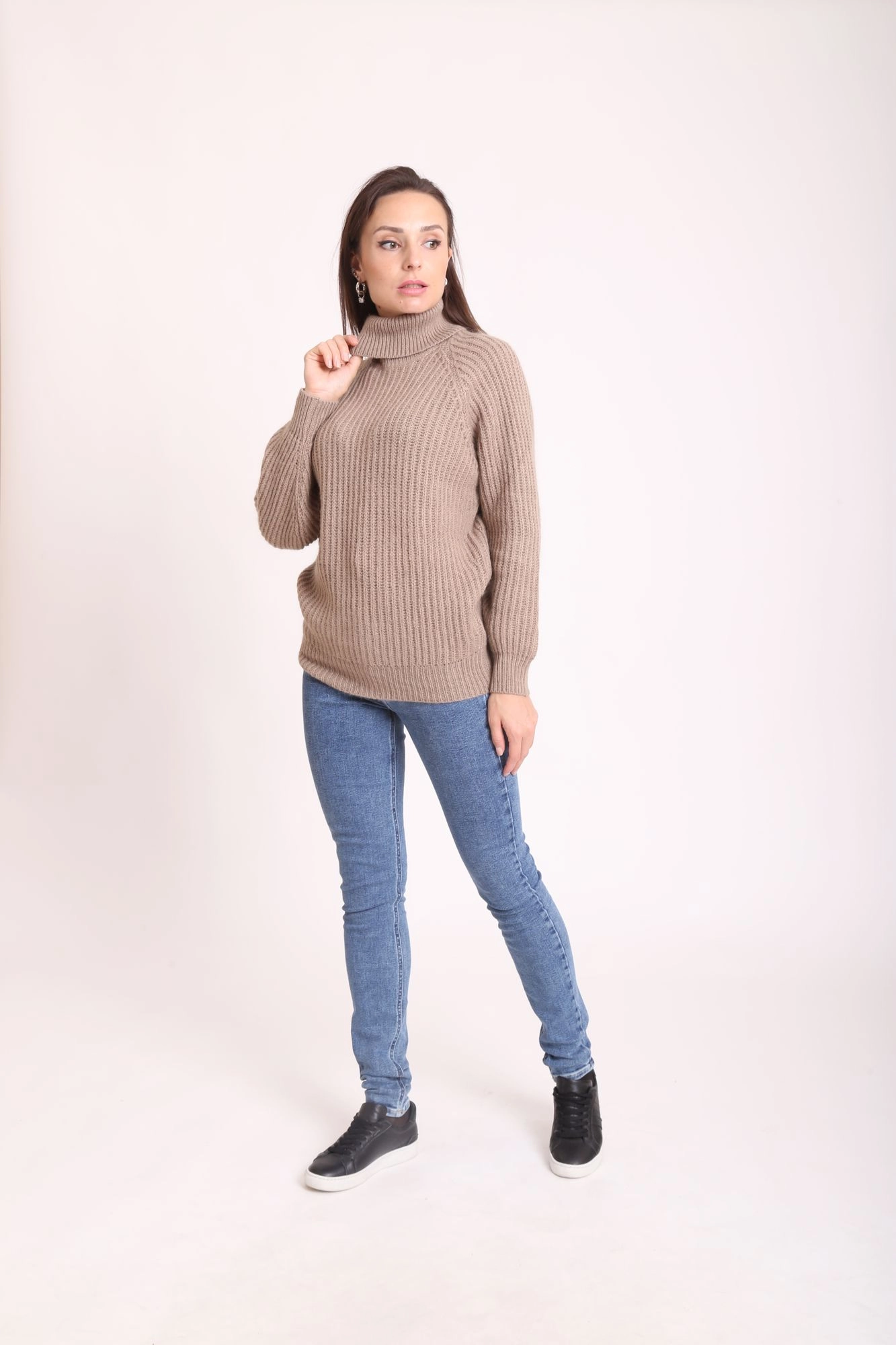 56M00450-0F000649 свитер trussardi