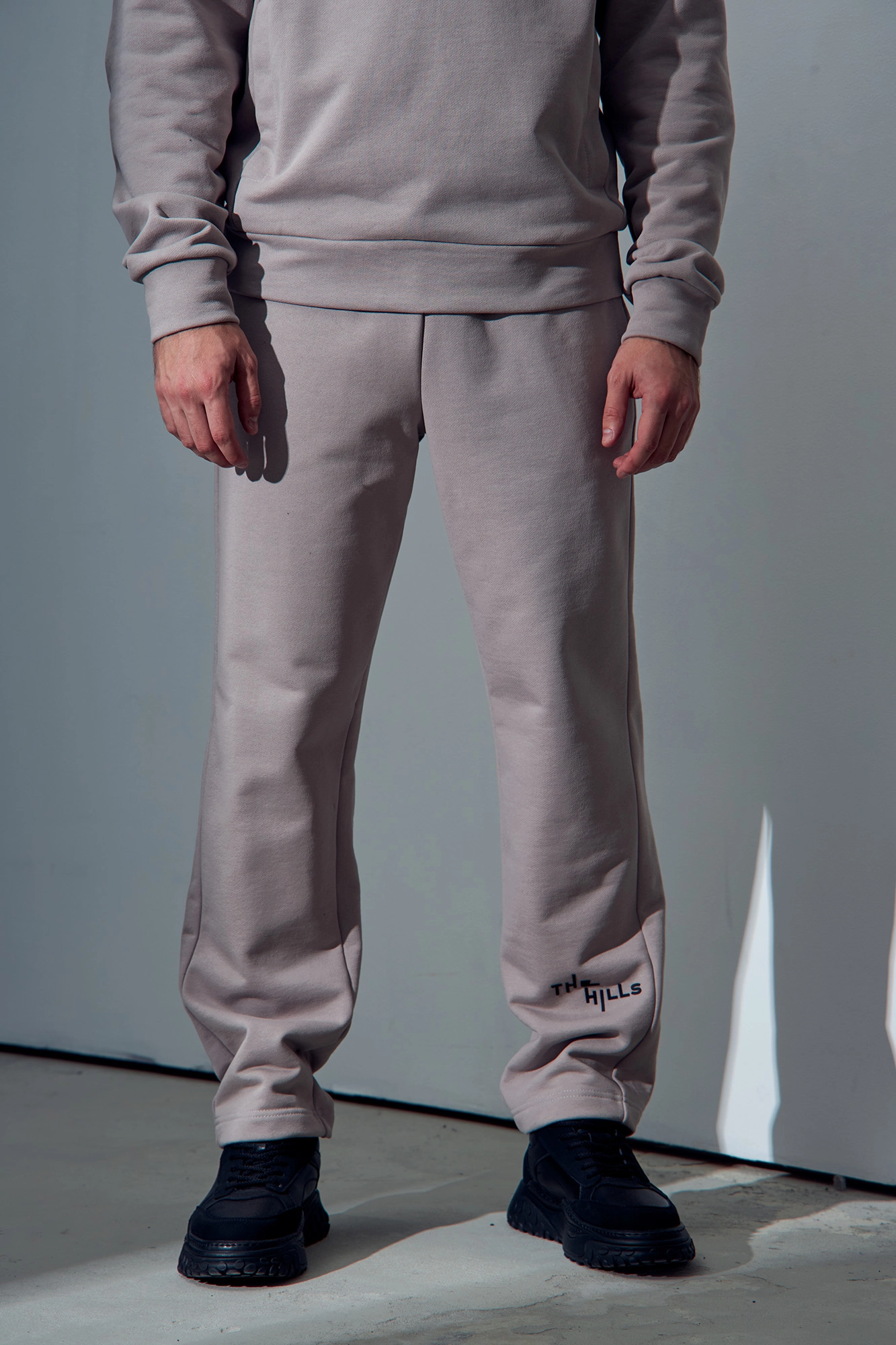 M-232-P-0017 Брюки спортивные The Hills Серый