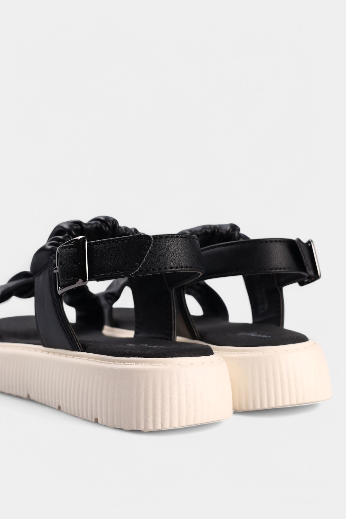 J55DBB000BCC Сандалии Geox Черный