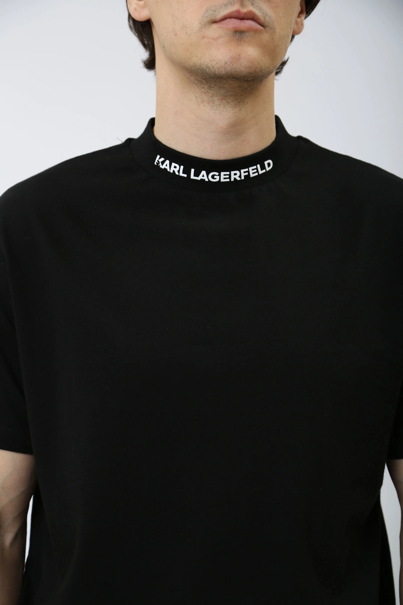 542224_755159 Футболка Karl Lagerfeld Черный