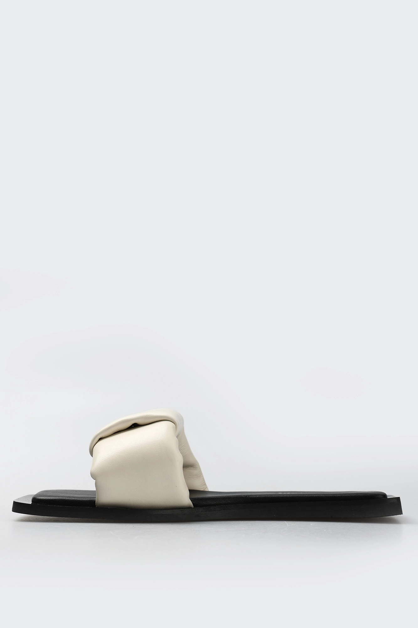 22-2221-21 Сабо The Hills Белый