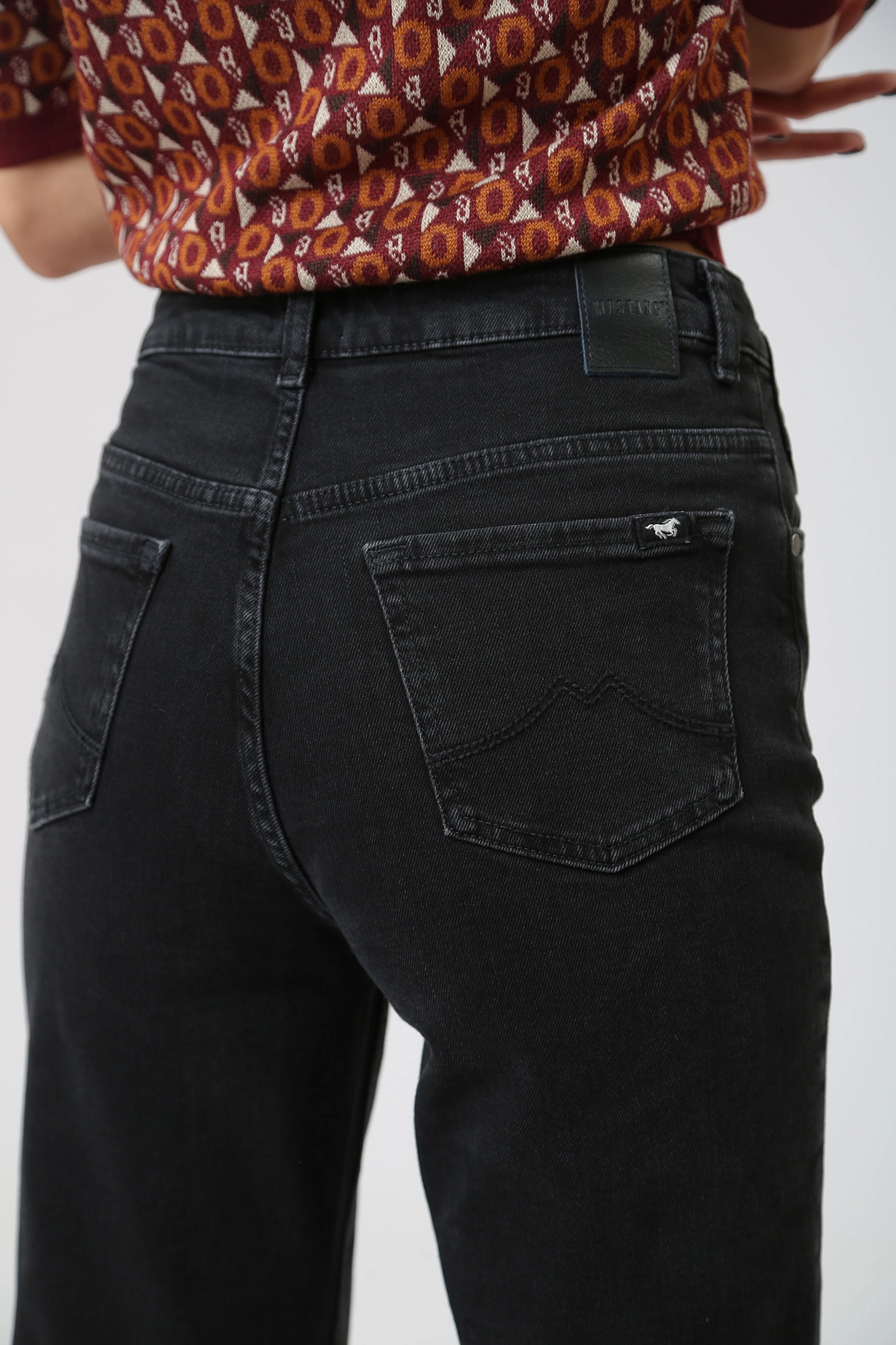 1014757-4000 джинсы mustang