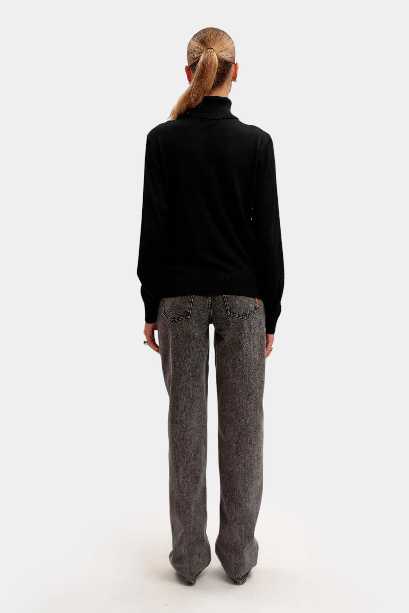 XW001440_AF11896 водолазка armani exchange 