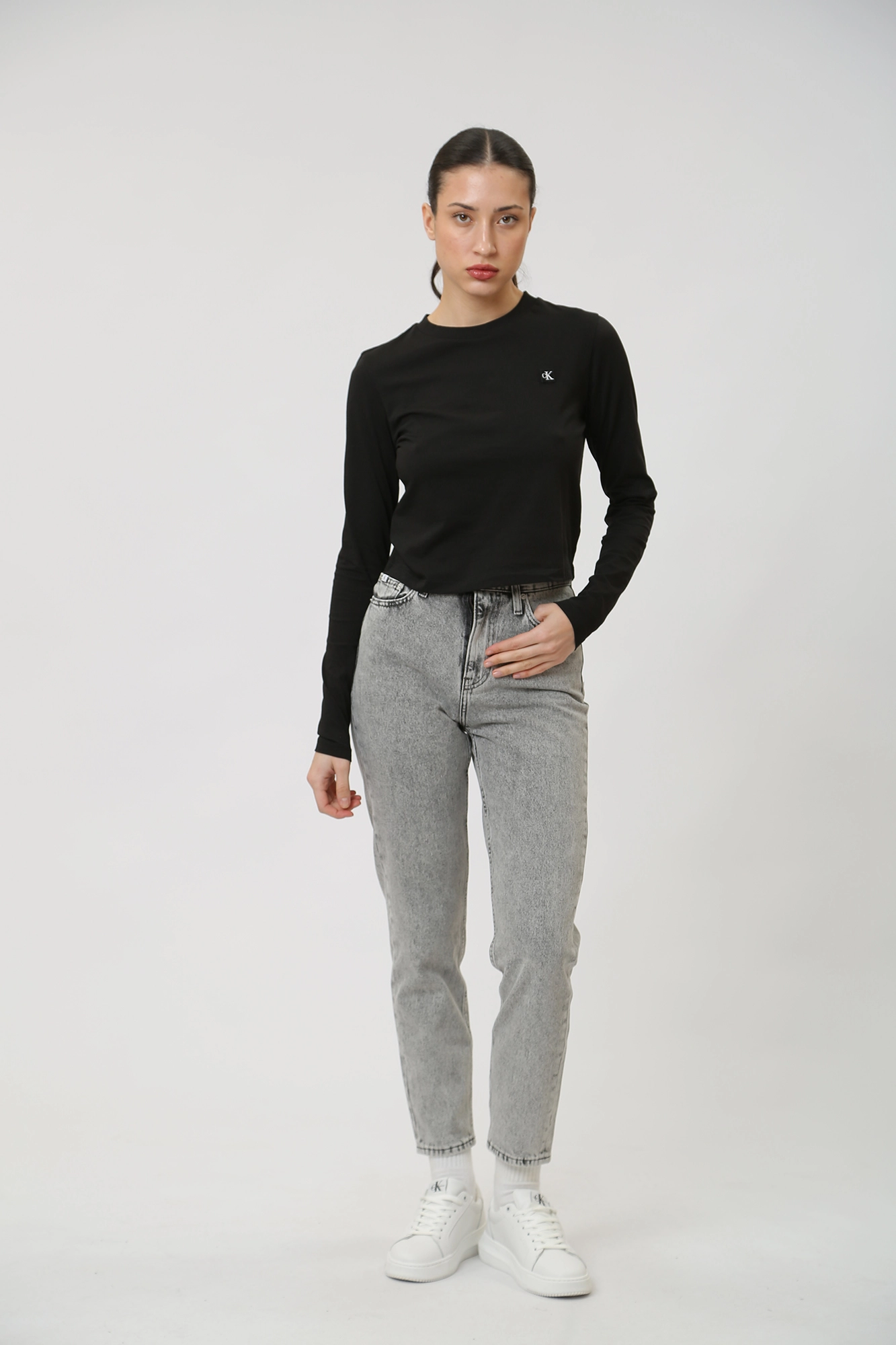 MOM JEANS Calvin Klein Jeans J20J222152 1BZ Med Online.ru