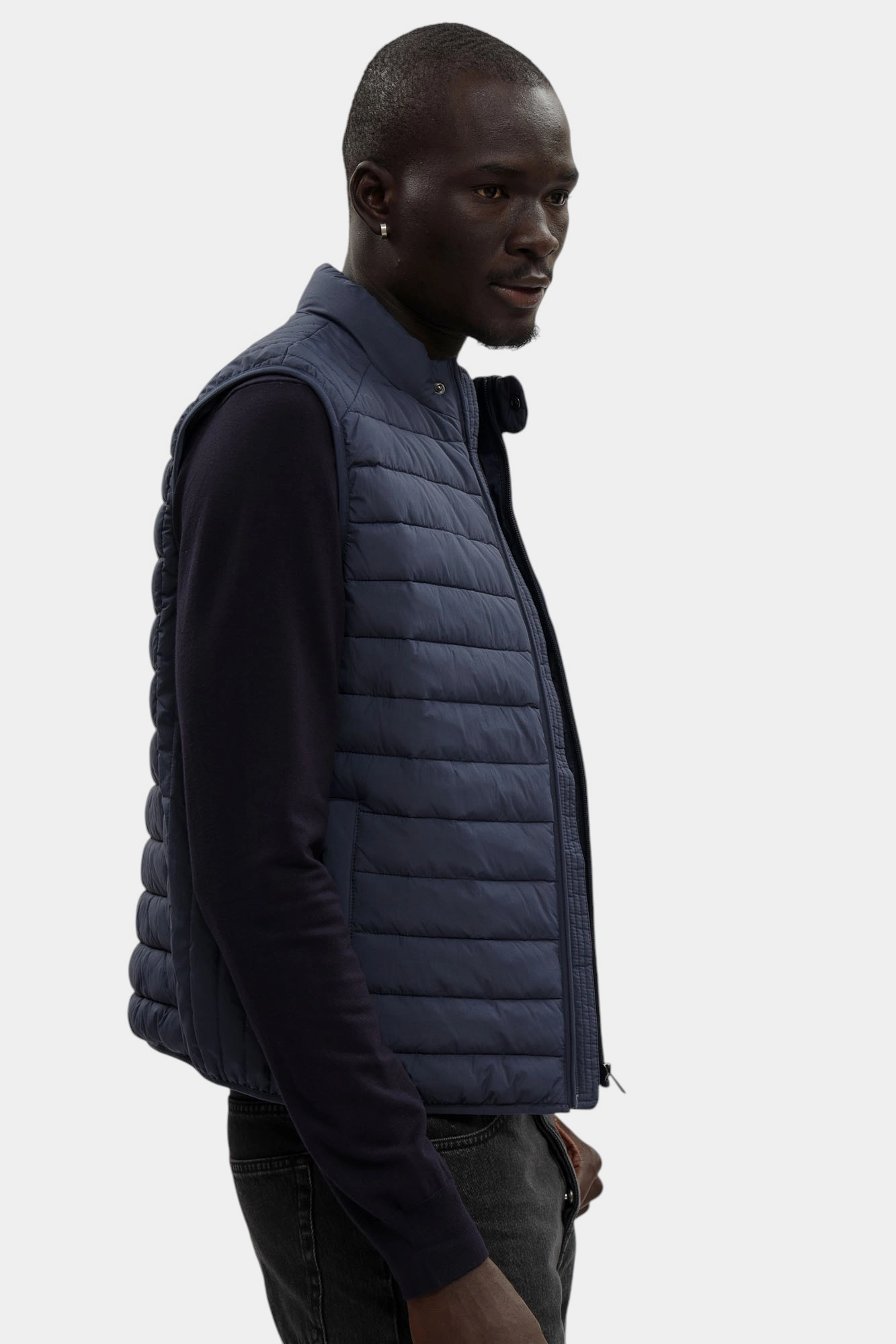 F006M000011N-MO802N10-08YR Жилет Trussardi Синий