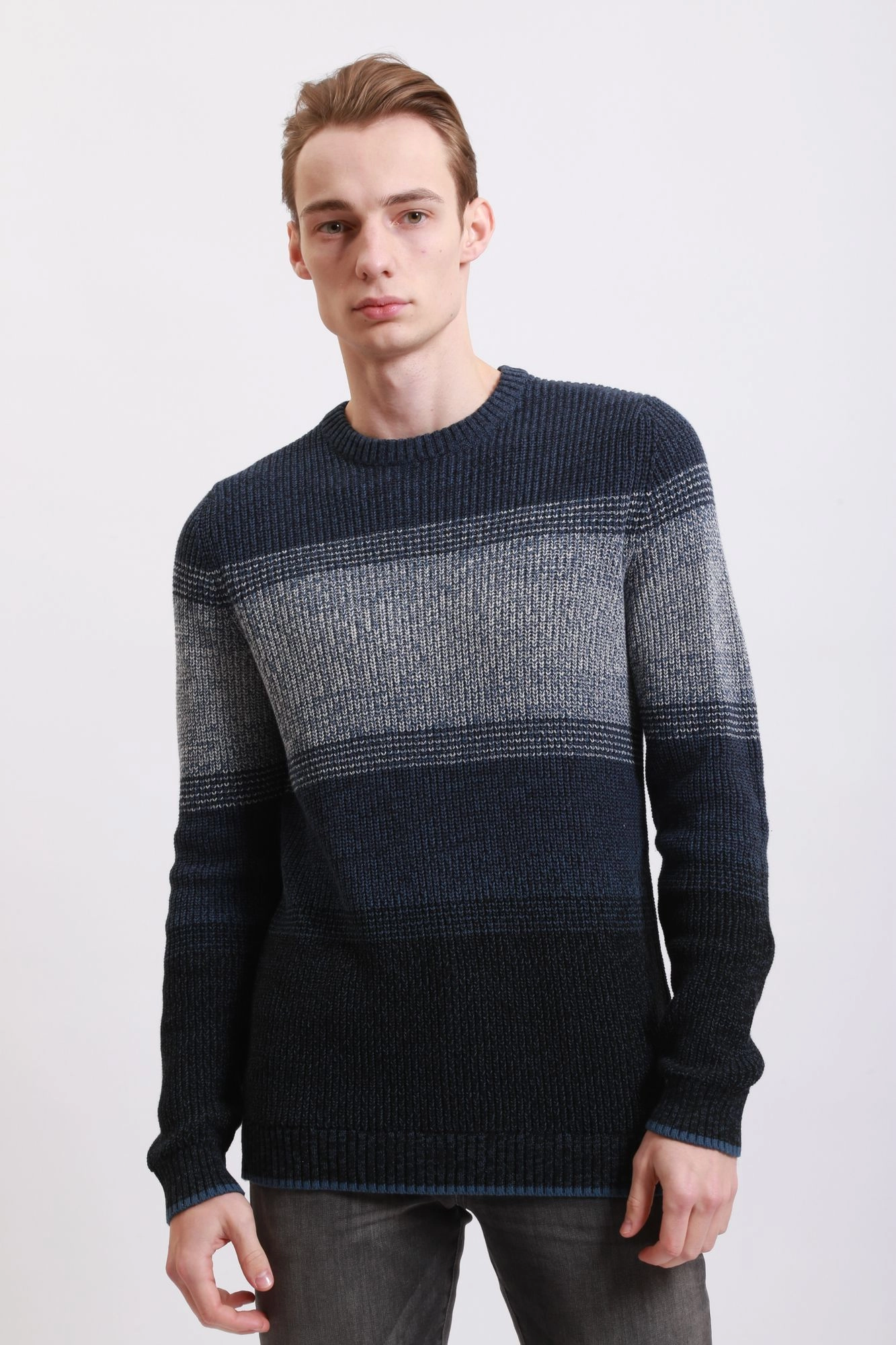 12189335 Джемпер Jack & Jones Синий