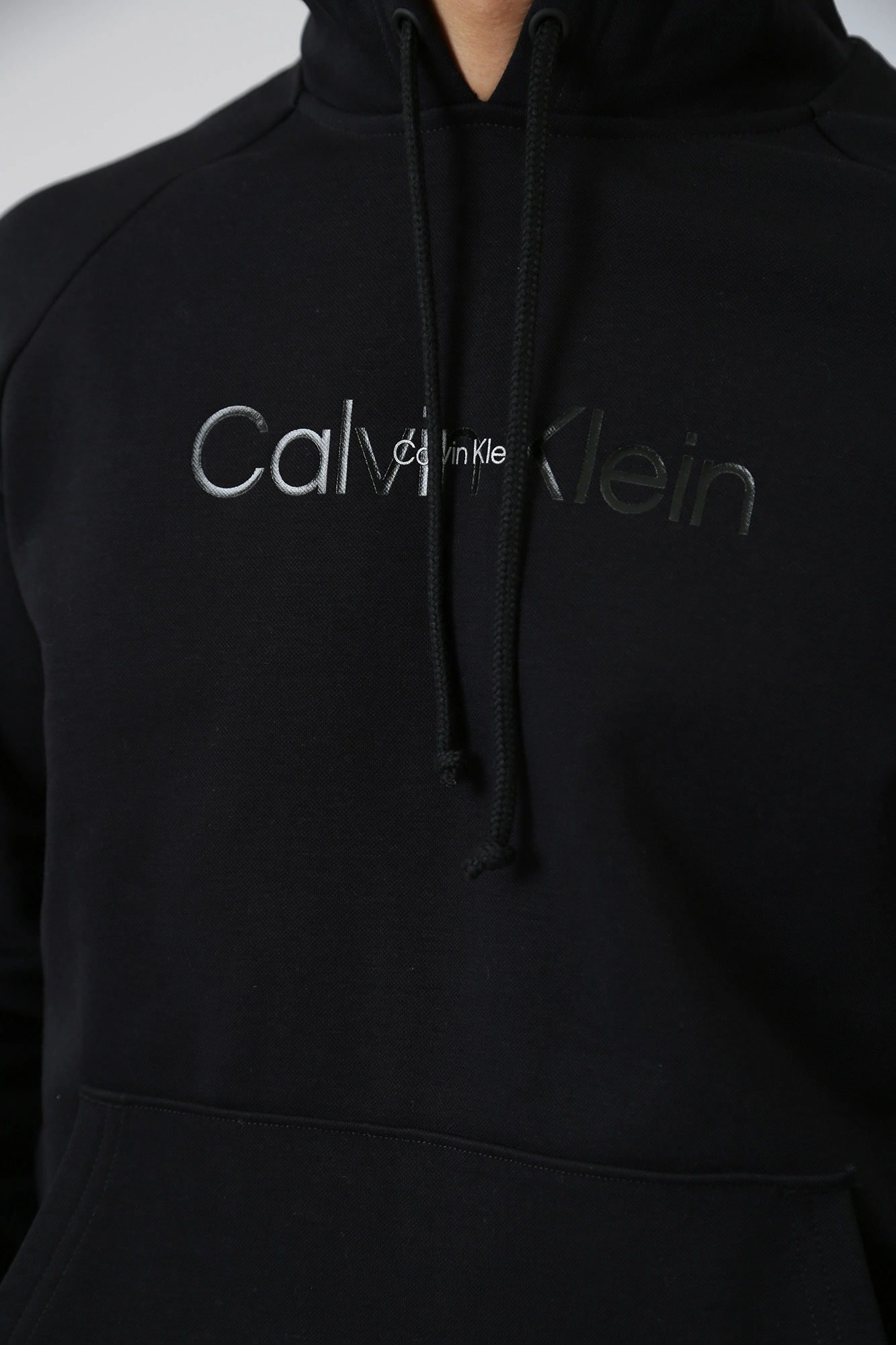 00GMF2W320 Худи Calvin Klein Черный