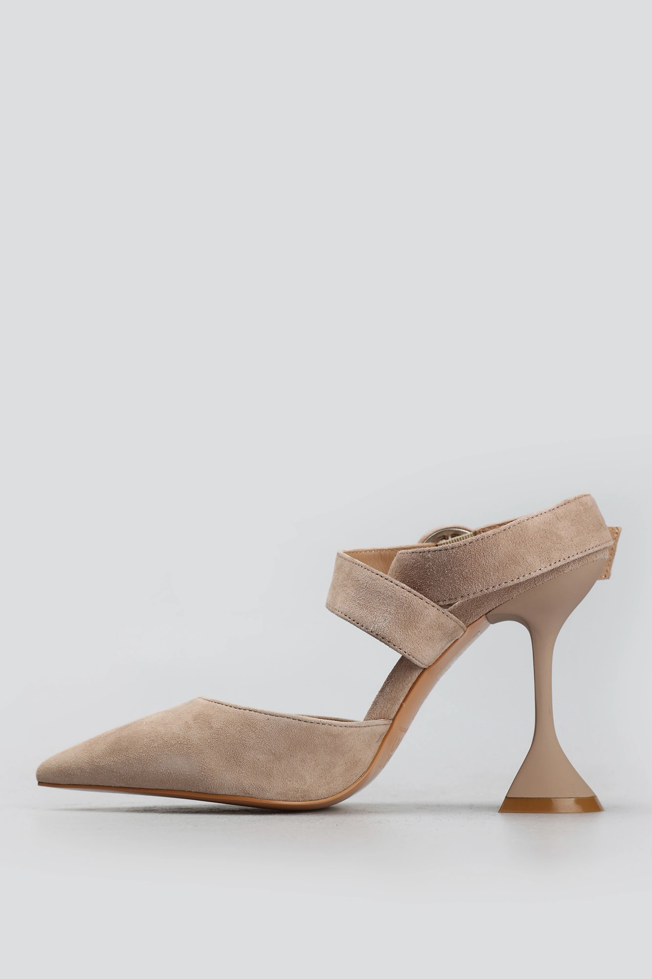 2221-219-38 Босоножки на каблуке Marc Cony Бежевый