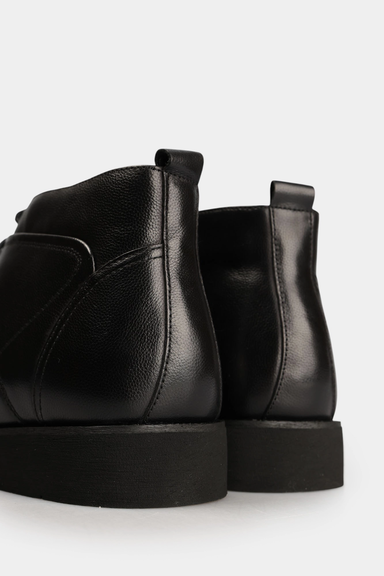 MC21849-MN Ботинки Marc Cony Черный