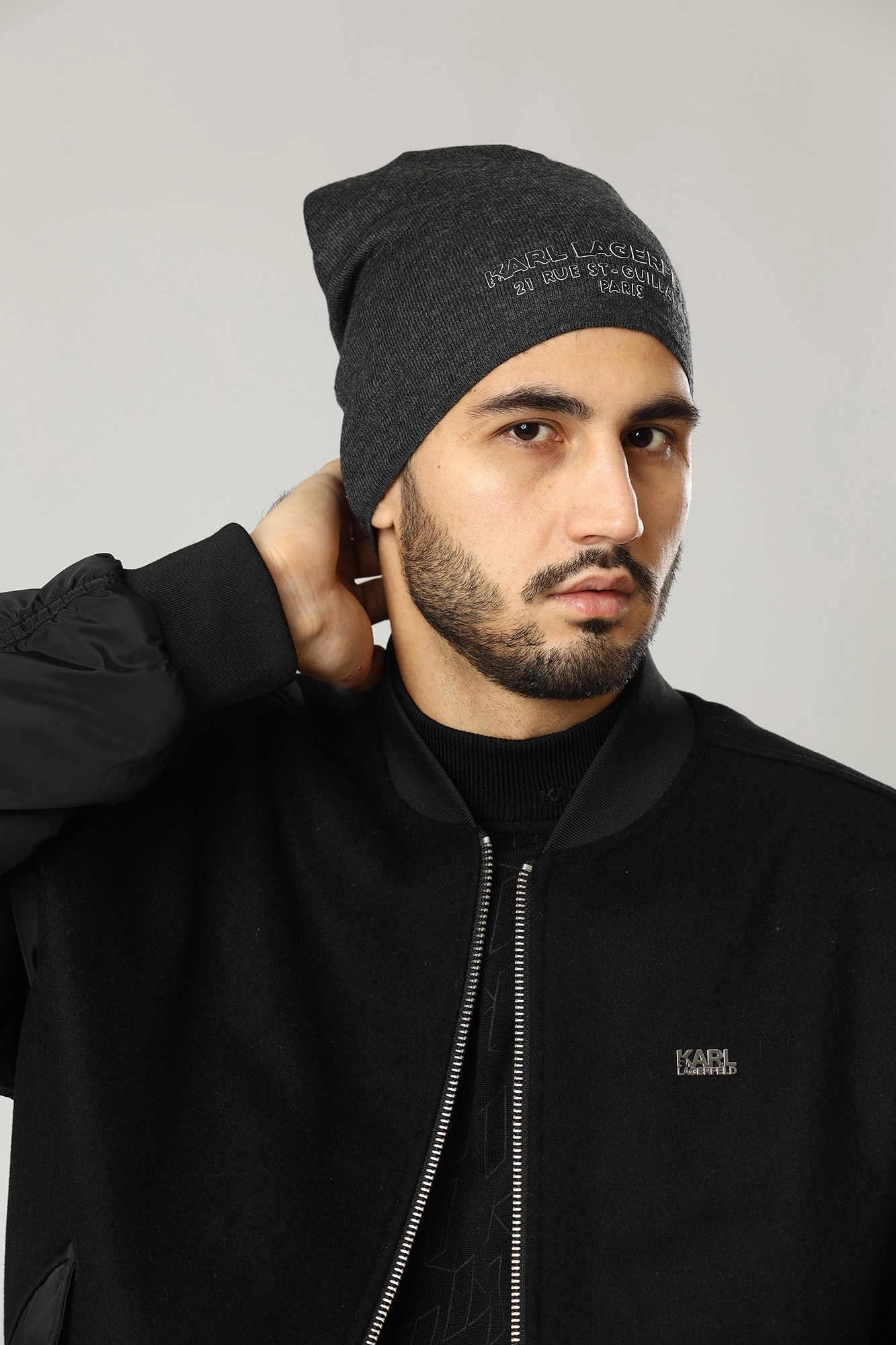 524326_805601 Шапка Karl Lagerfeld Серый