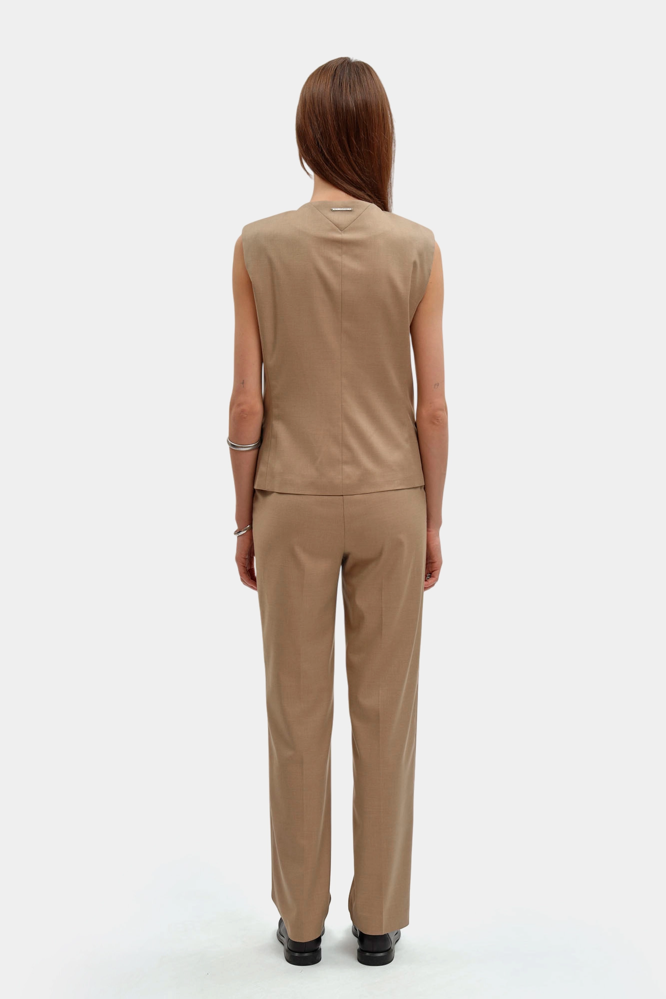 B1W14007 жилетка karl lagerfeld 