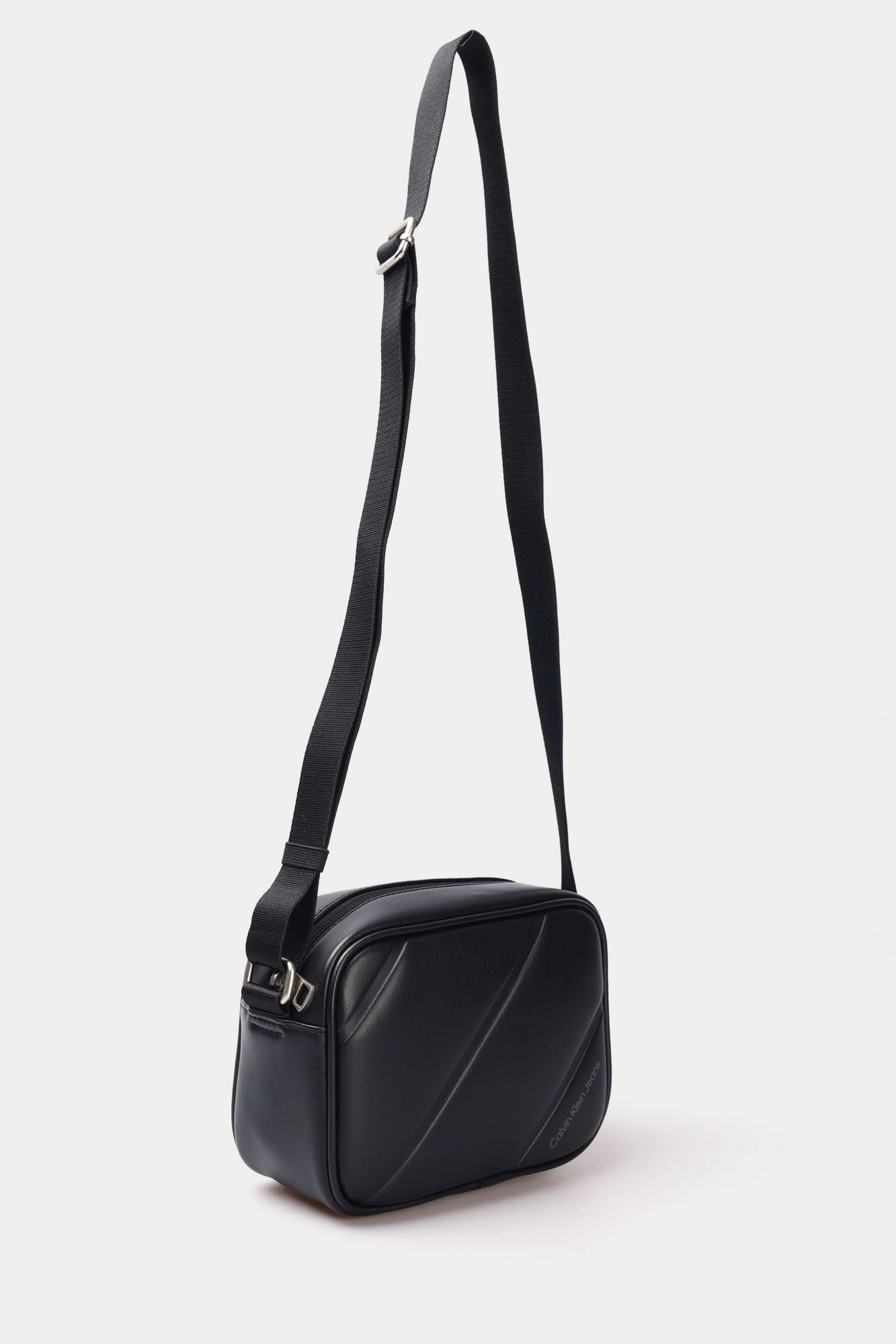 Calvin Klein Jeans K60K611821 BEH Med Online.ru