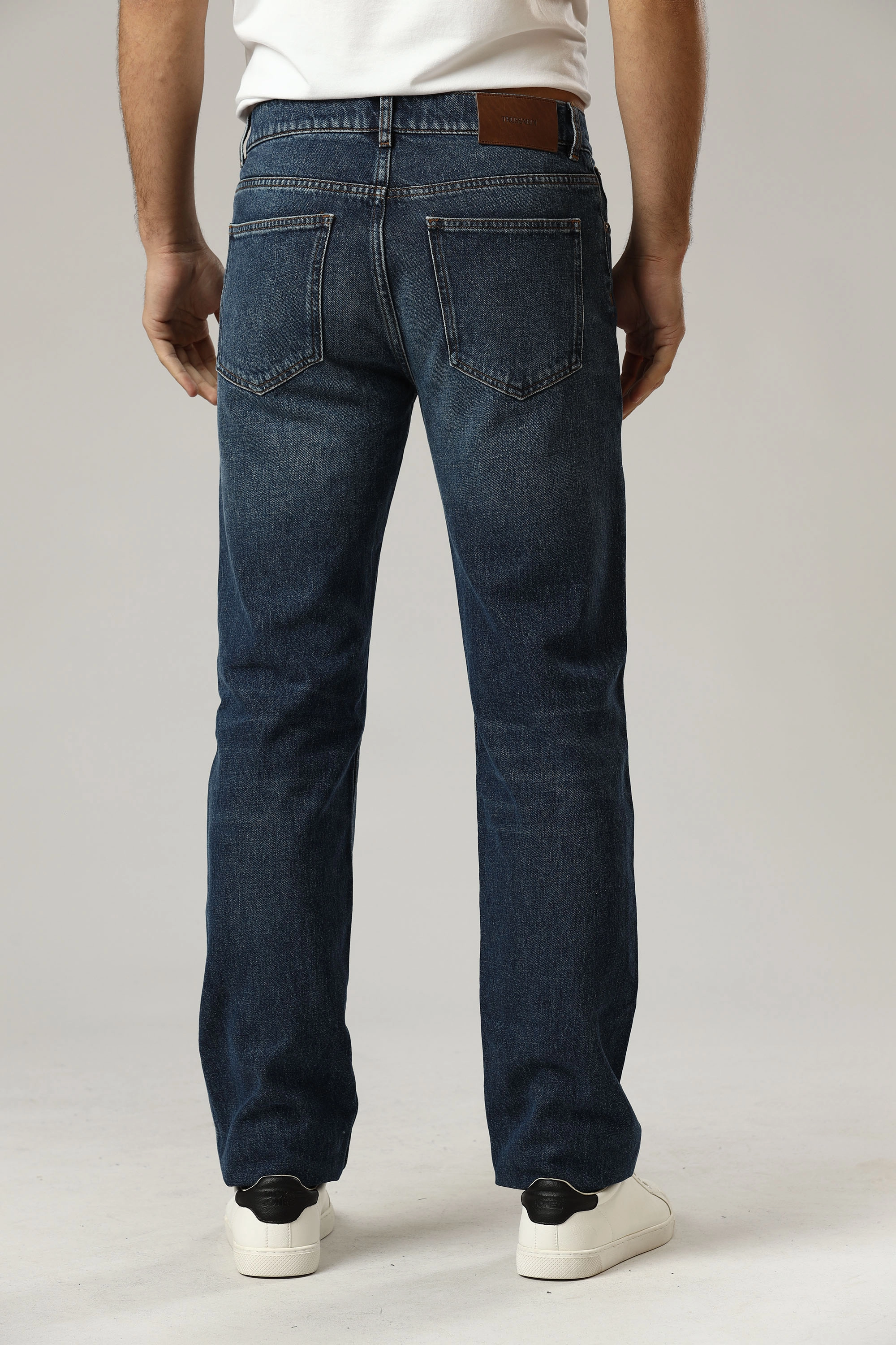 380 ICON Trussardi 52J00001 1T005946 G 002 U295 Med Online.ru