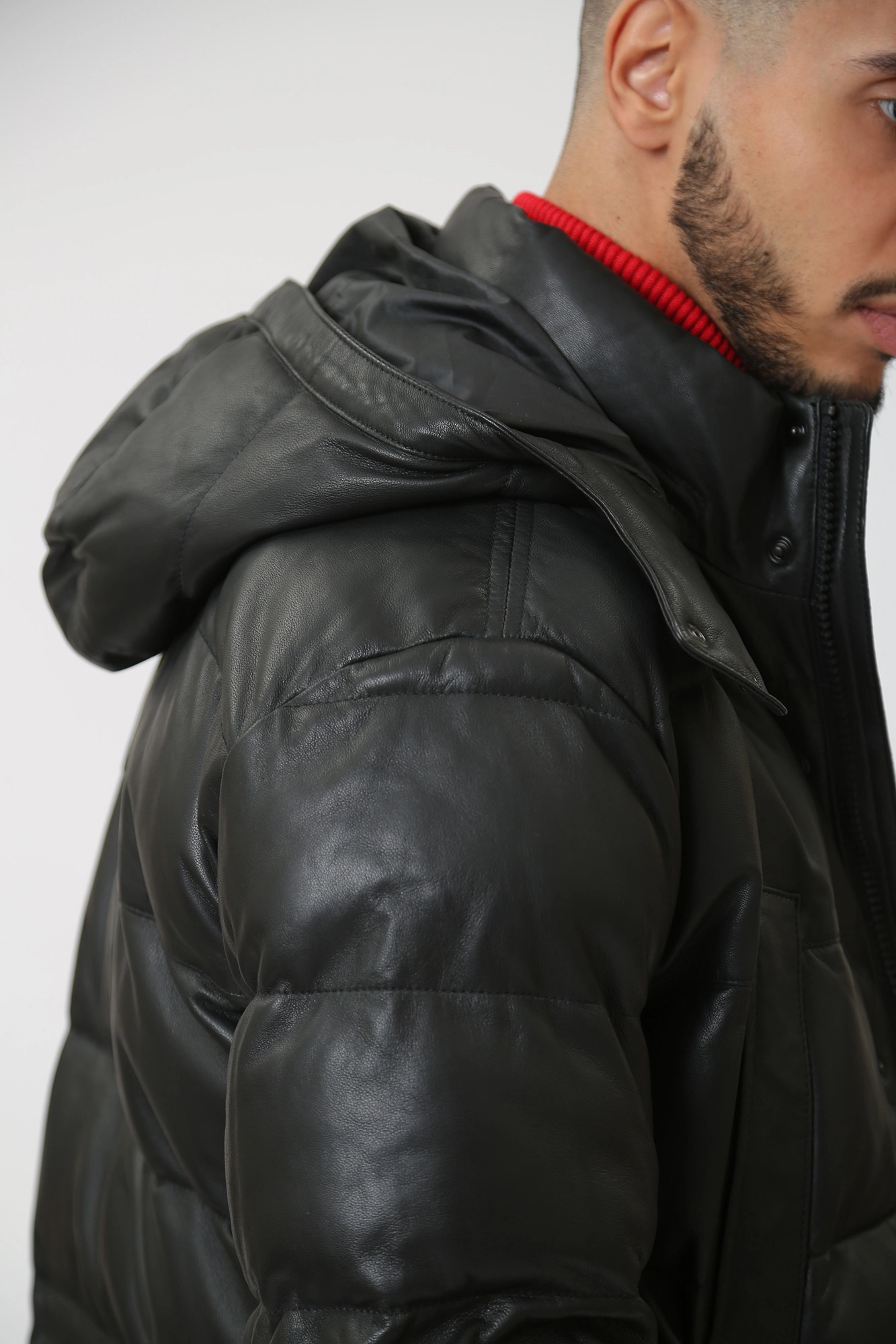 110138_80000437 Куртка кожаная  Strellson Черный