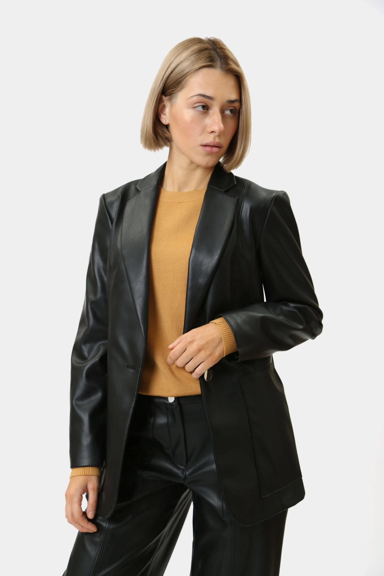 6DYG23_YNNNZ пиджак кожаный armani exchange 