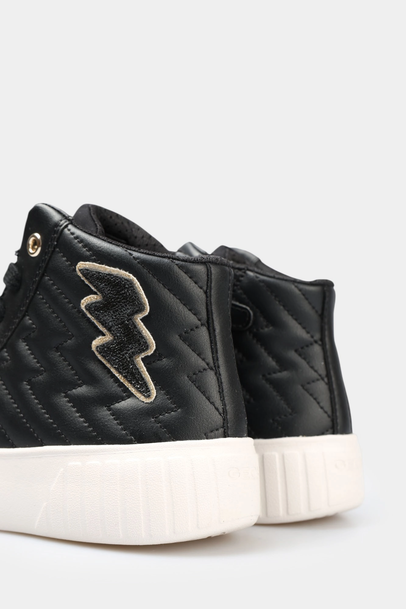 J56DVE000BCC Ботинки Geox Черный