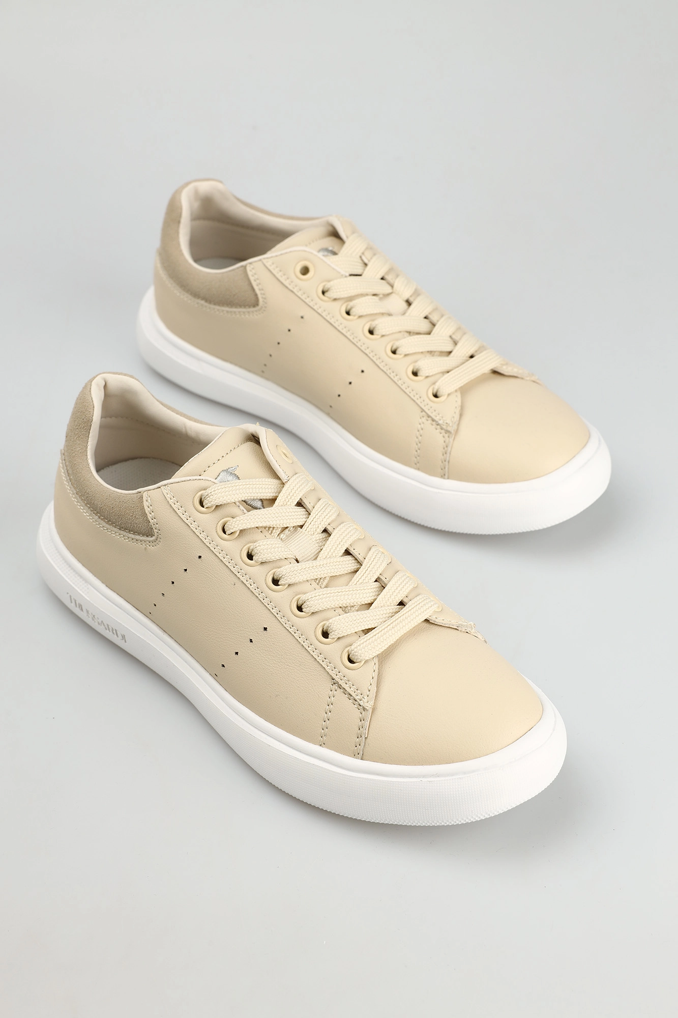 79A00829-9Y099998 Кеды Trussardi Бежевый