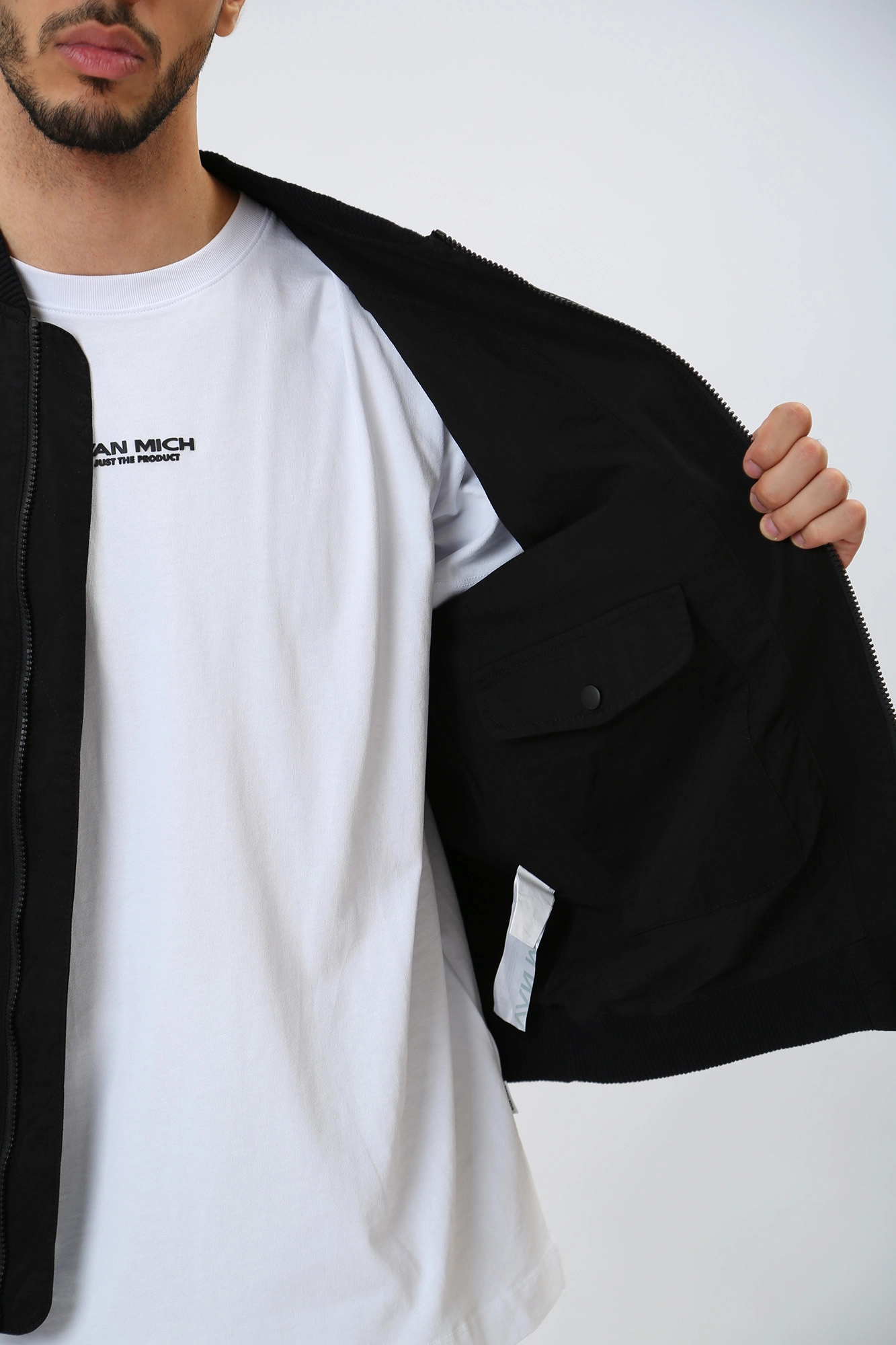 VM-231-46-006 Бомбер Van Mich Черный