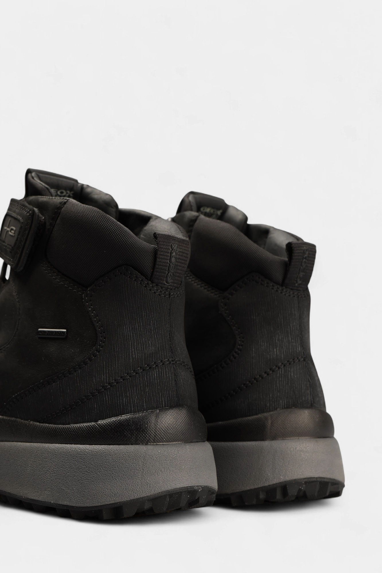 U56FZC00045 Ботинки Geox Черный