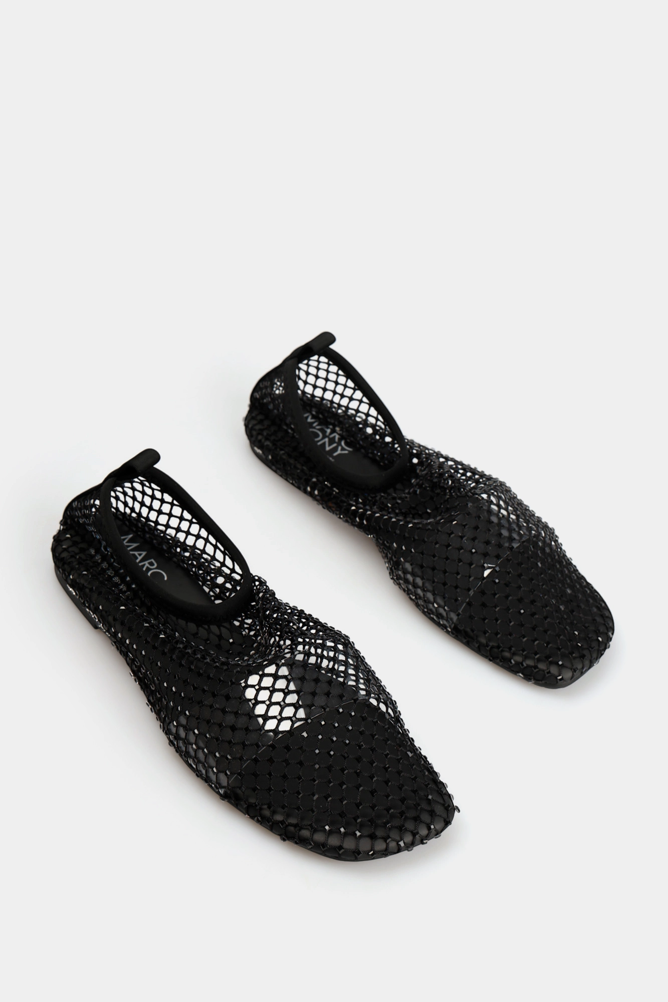 MC23805-WB Туфли закрытые Marc Cony Черный