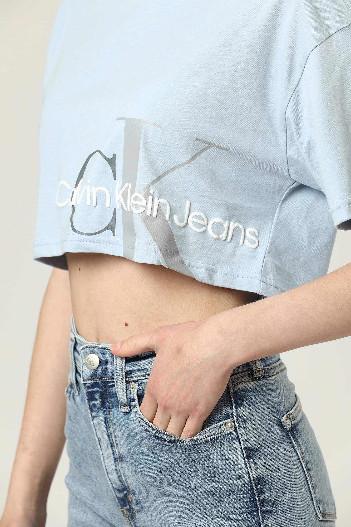 Calvin Klein Jeans Calvin Klein Jeans J20J217907 C1U Med Online.ru