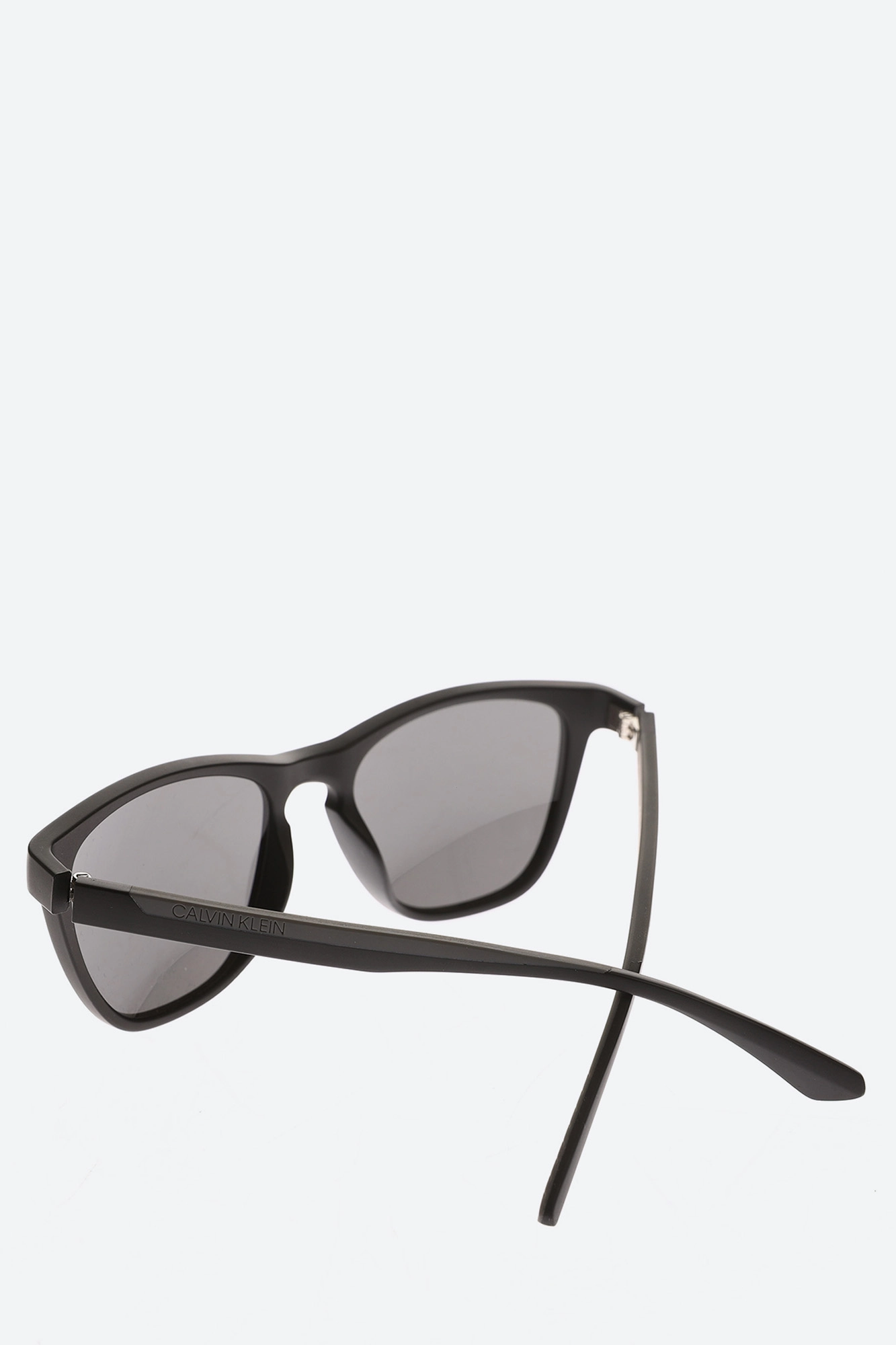 Calvin Klein Jeans CK20545S 002 53 19 Med Online.ru