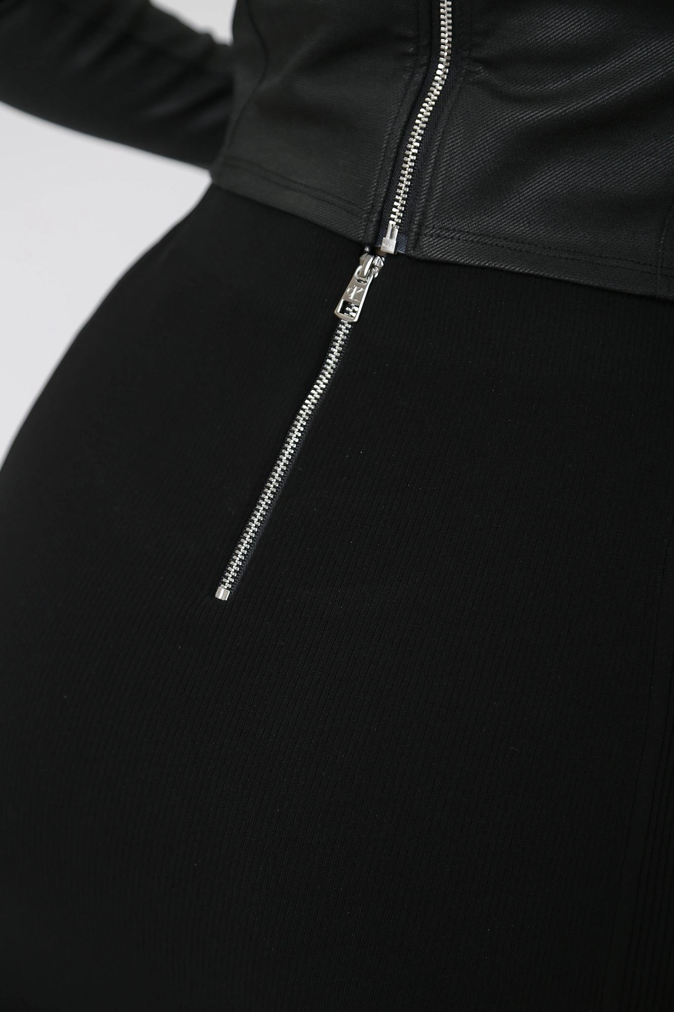 J20J222007 юбка calvin klein jeans 