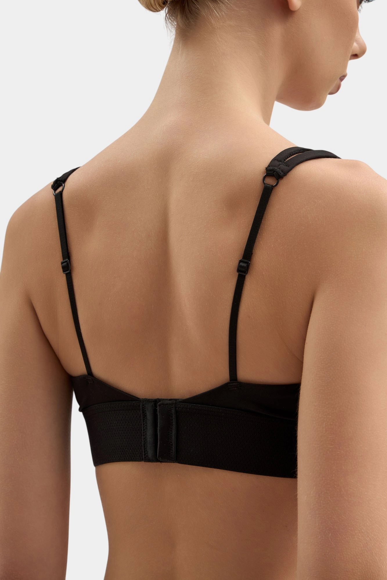 LV00QF8478 топ calvin klein underwear 