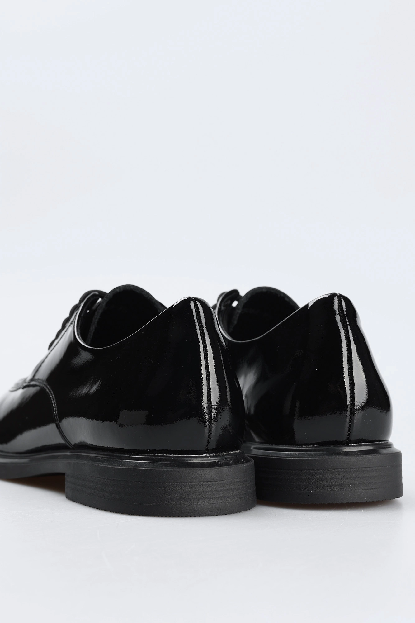 MC15068-WB/8 без подкладки Полуботинки жен лак чер Туфли Marc Cony Черный